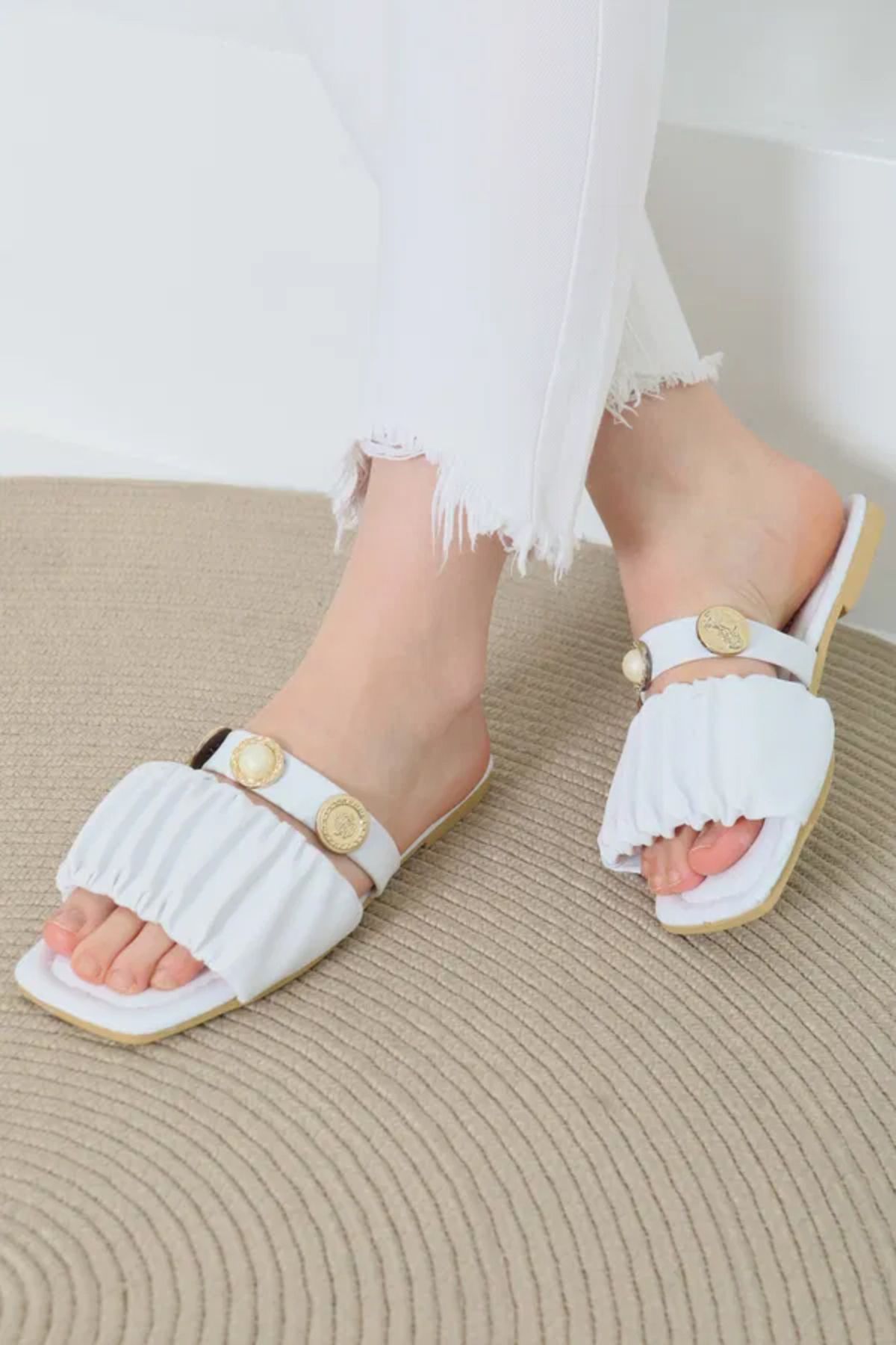 Butik Büzgülü İncili Terlik