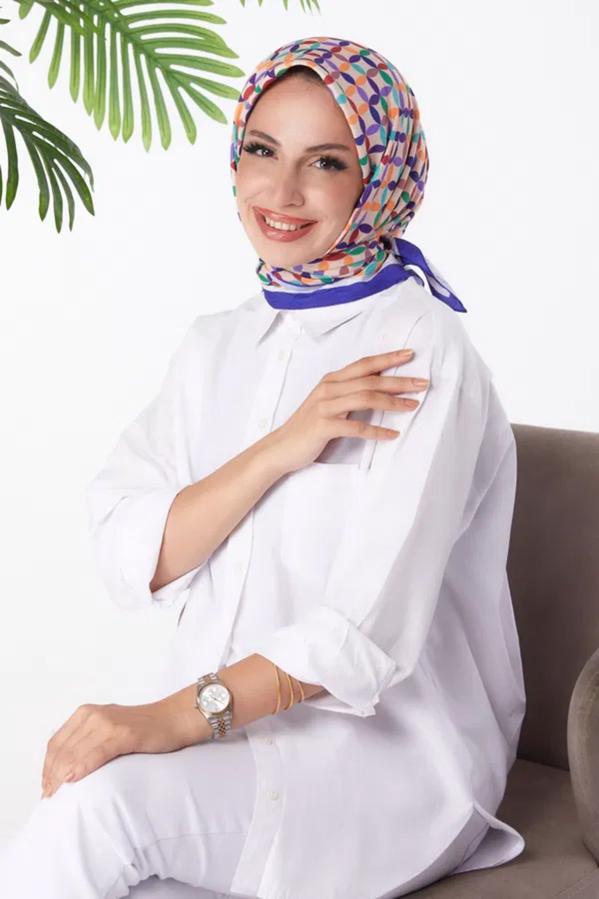 Butik Düz Orta Kadın Desenli Eşarp