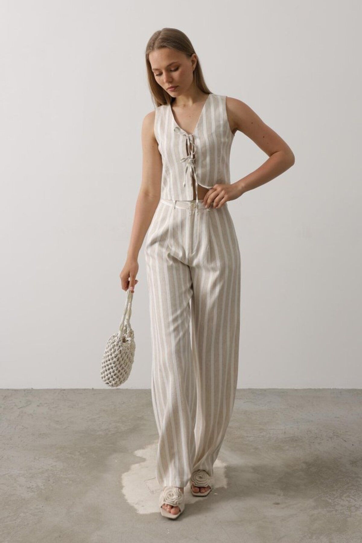 velmorafashion Çizgili Yelek Takım - Beyaz-Taş
