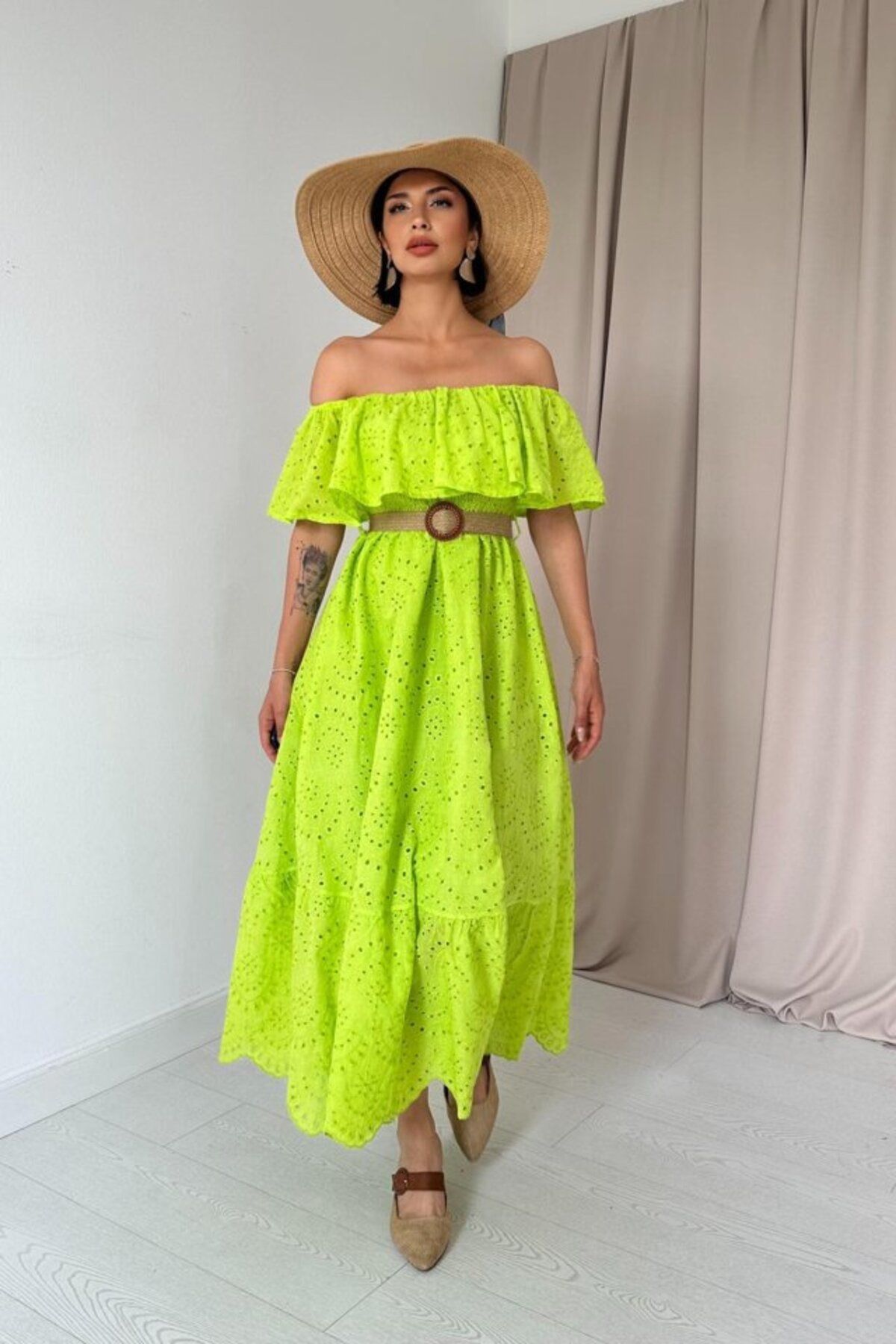 velmorafashion Yağ Yeşili Omzu Lastikli Brode Elbise