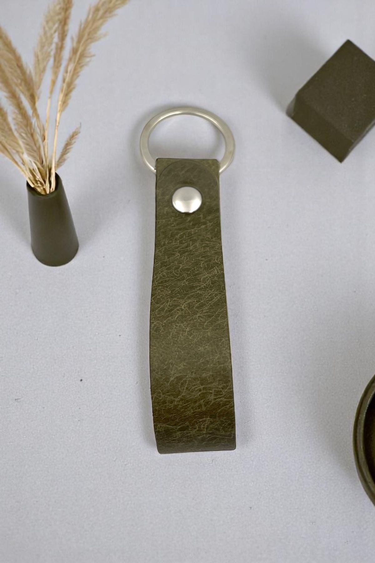pepuza Hakiki Deri Artisan Series Anahtarlık Olive - Özelleştirilebilir