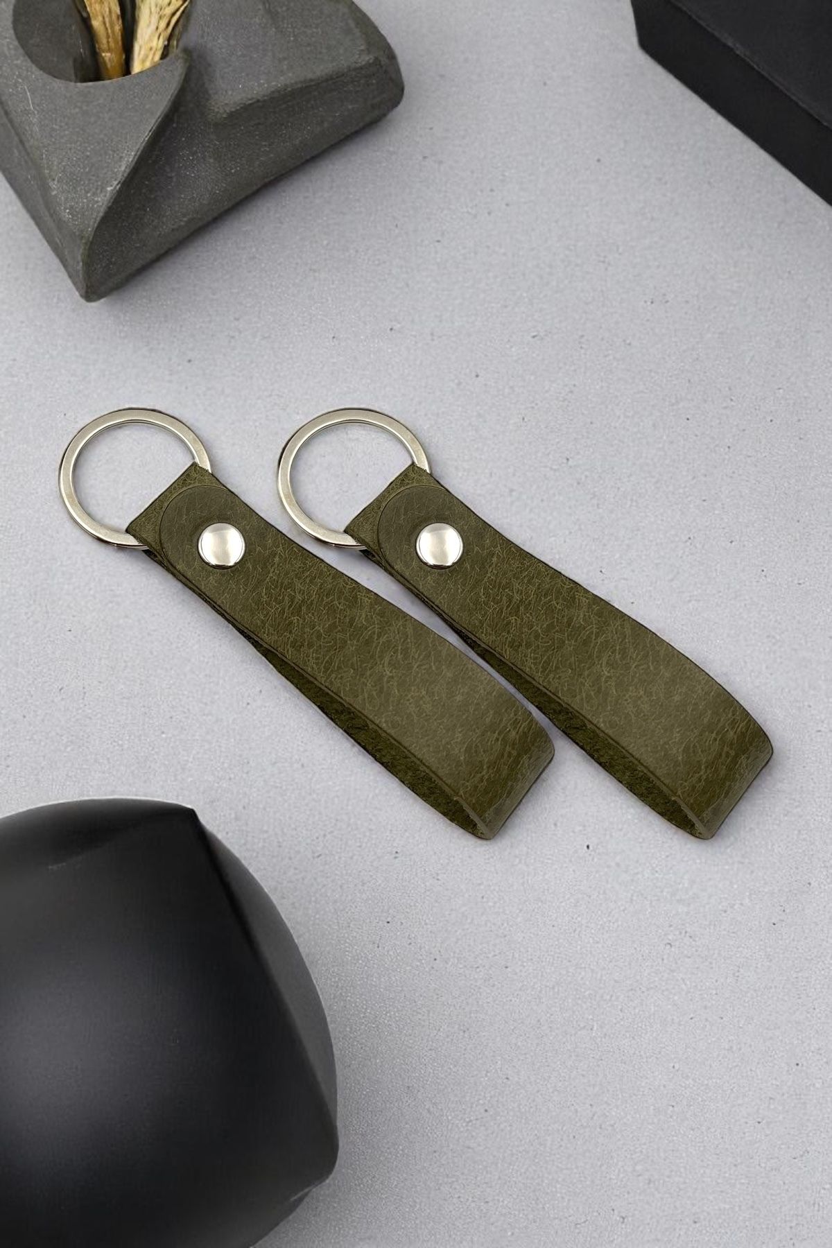 pepuza 2'li Hakiki Deri Artisan Series Anahtarlık Olive - Özelleştirilebilir