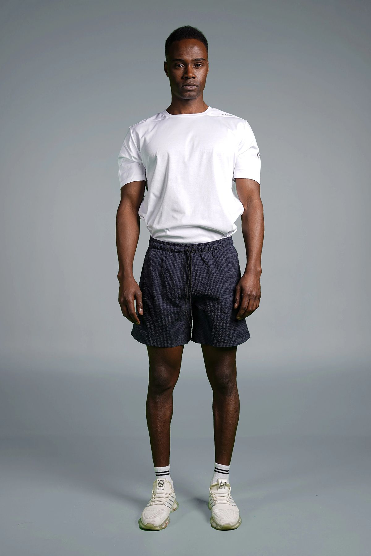 Isaora Dokulu Regular Fit Normal Bel Cepli Short Erkek SHORT M21B6221 NVY