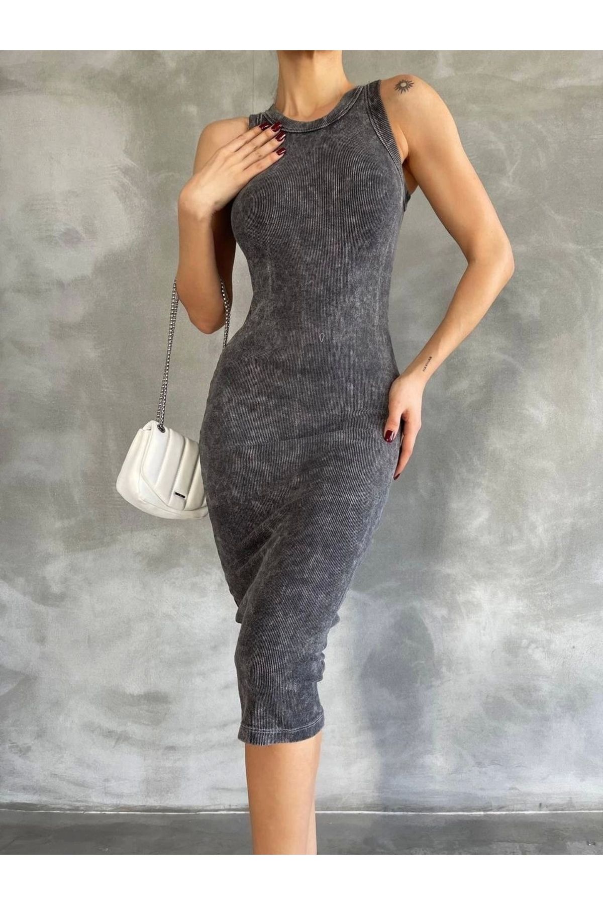 UGETTA Halter yaka elbise aşit yıkamalı