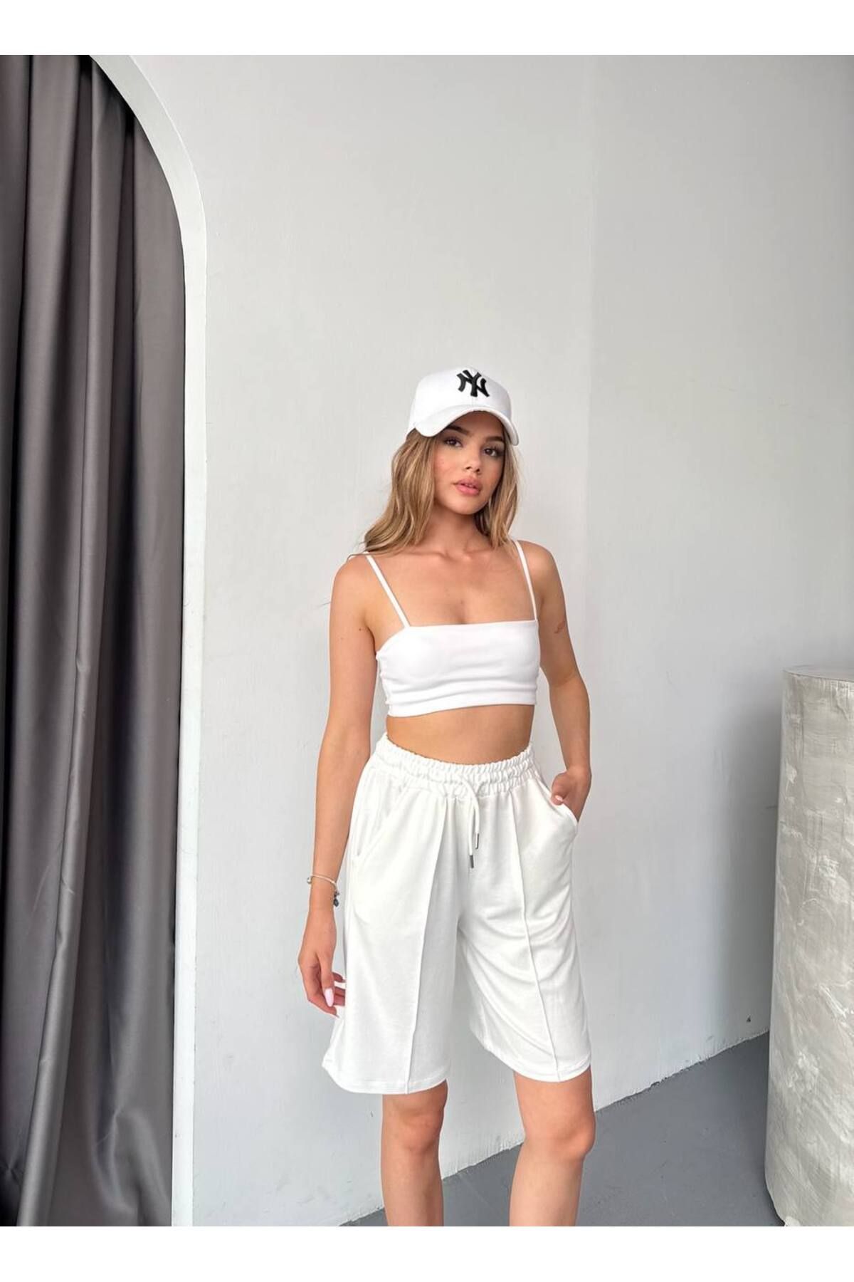 Castivo Fashion Cepli Yüksek Bel Rahat Kalıp Kadın Şort
