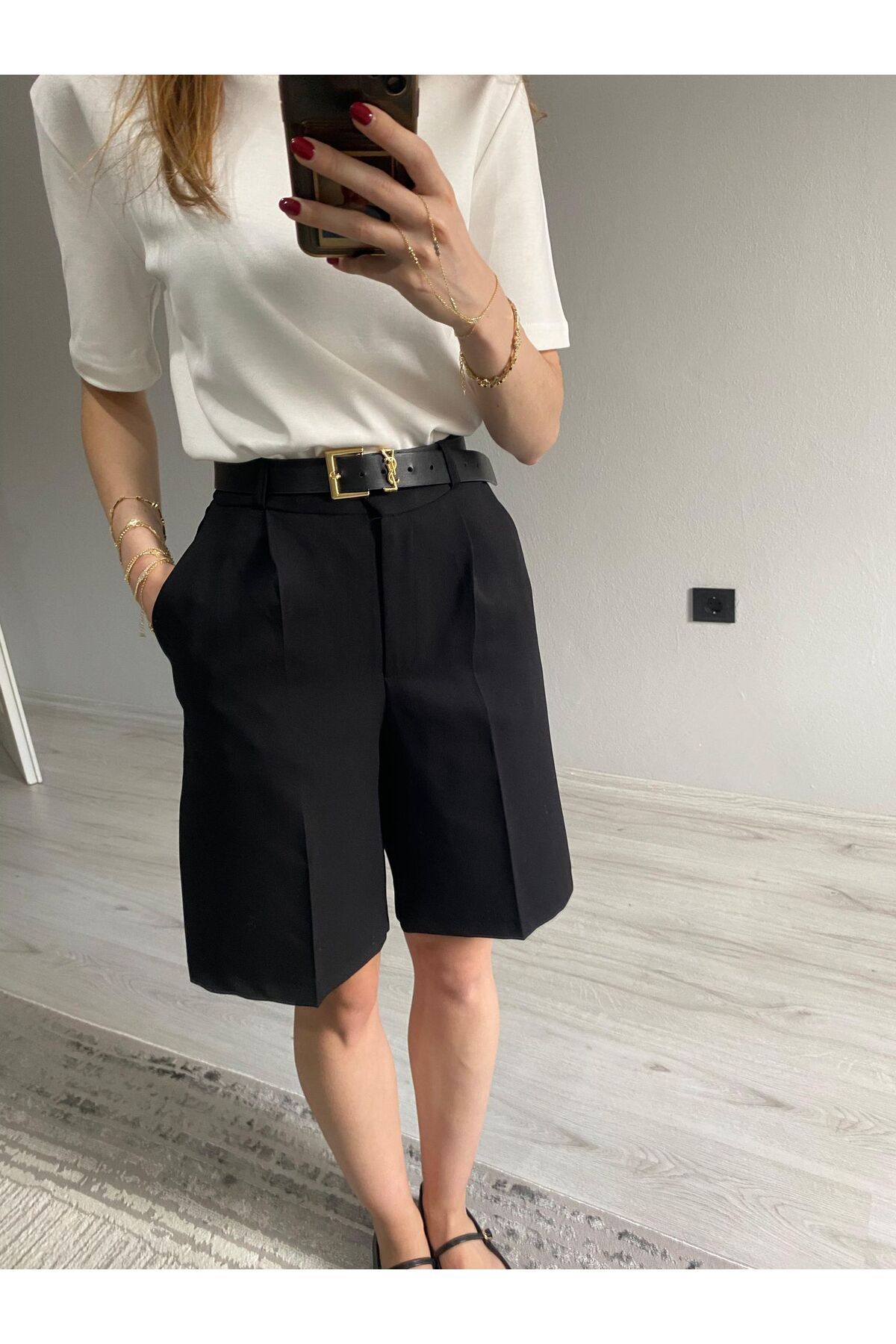 Niceboutique Yüksek Bel Kumaş Şehir Boy Şort