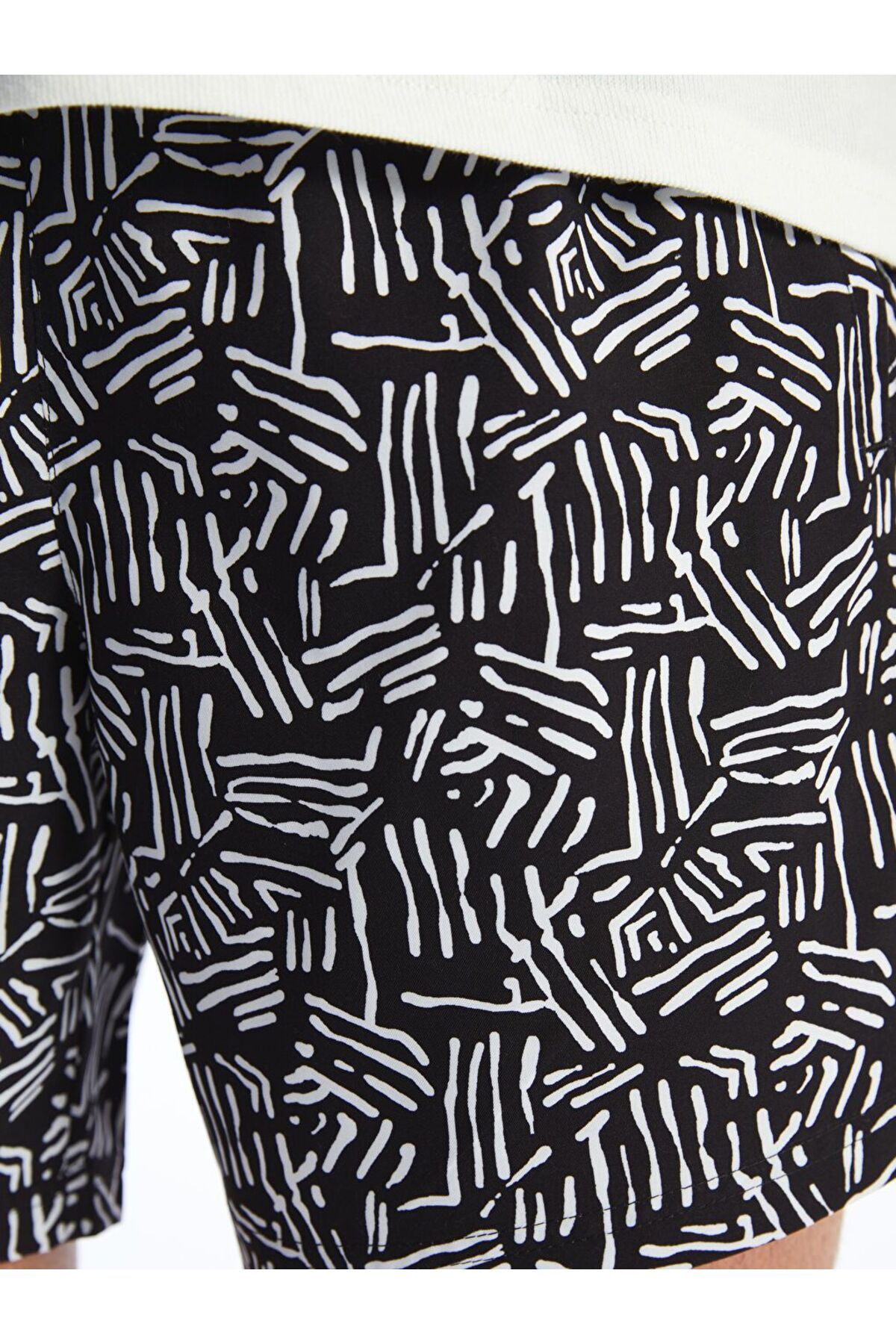 LC Waikiki-XSIDE Short Length Patterned Men's Swim Shorts 3