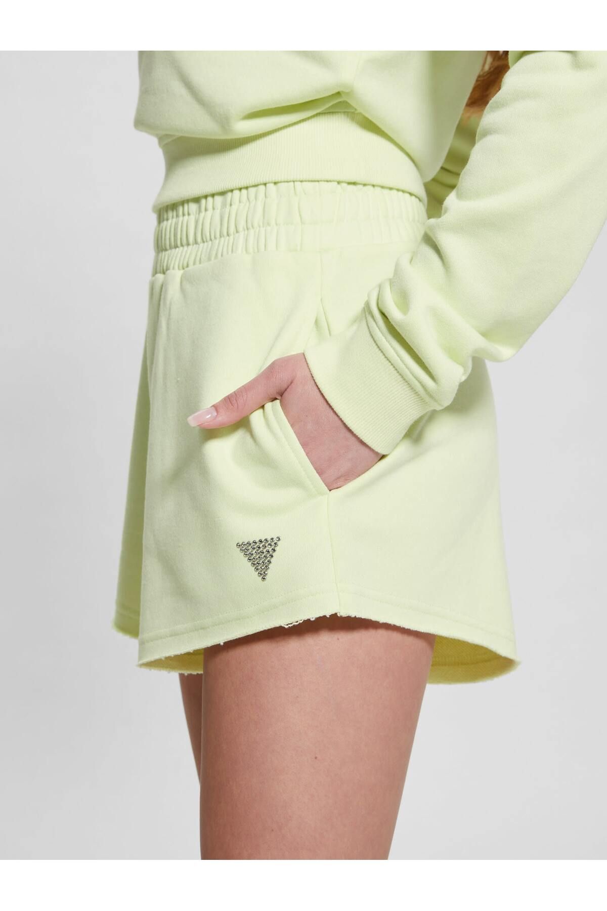 Guess Skylar Kadın Aktif Loose Fit Şort