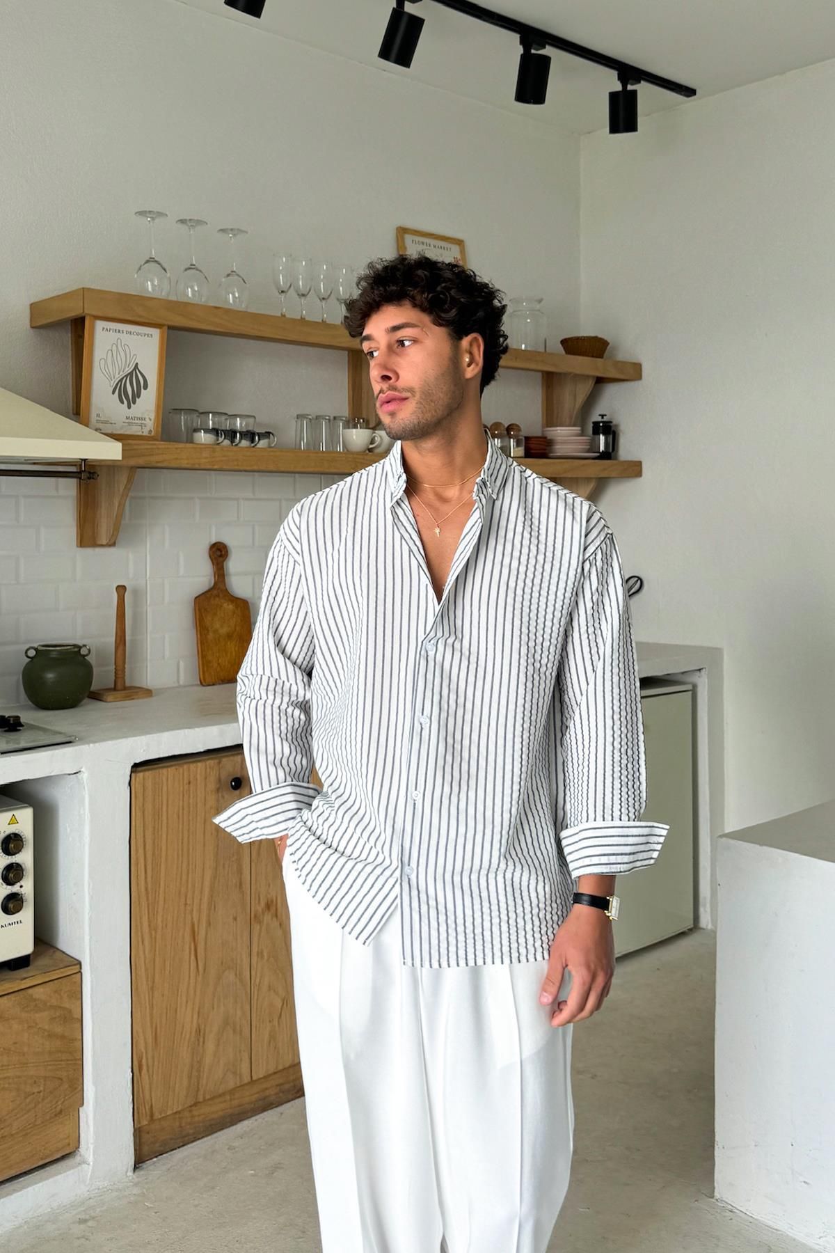 Flaw Wear Beyaz Siyah Çizgili Oversize Gömlek