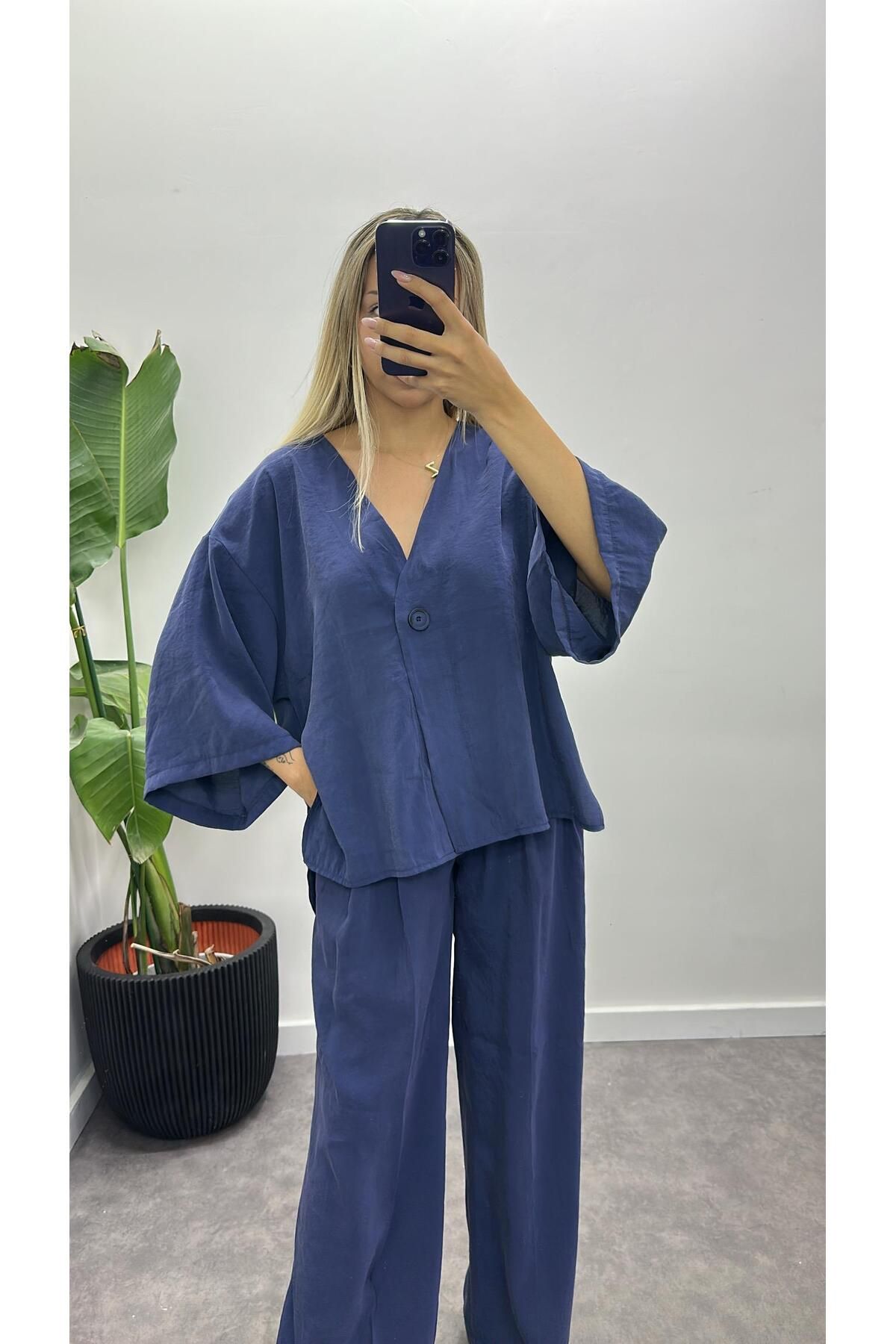 Acar Boutique Önden Bağlamalı Bluz