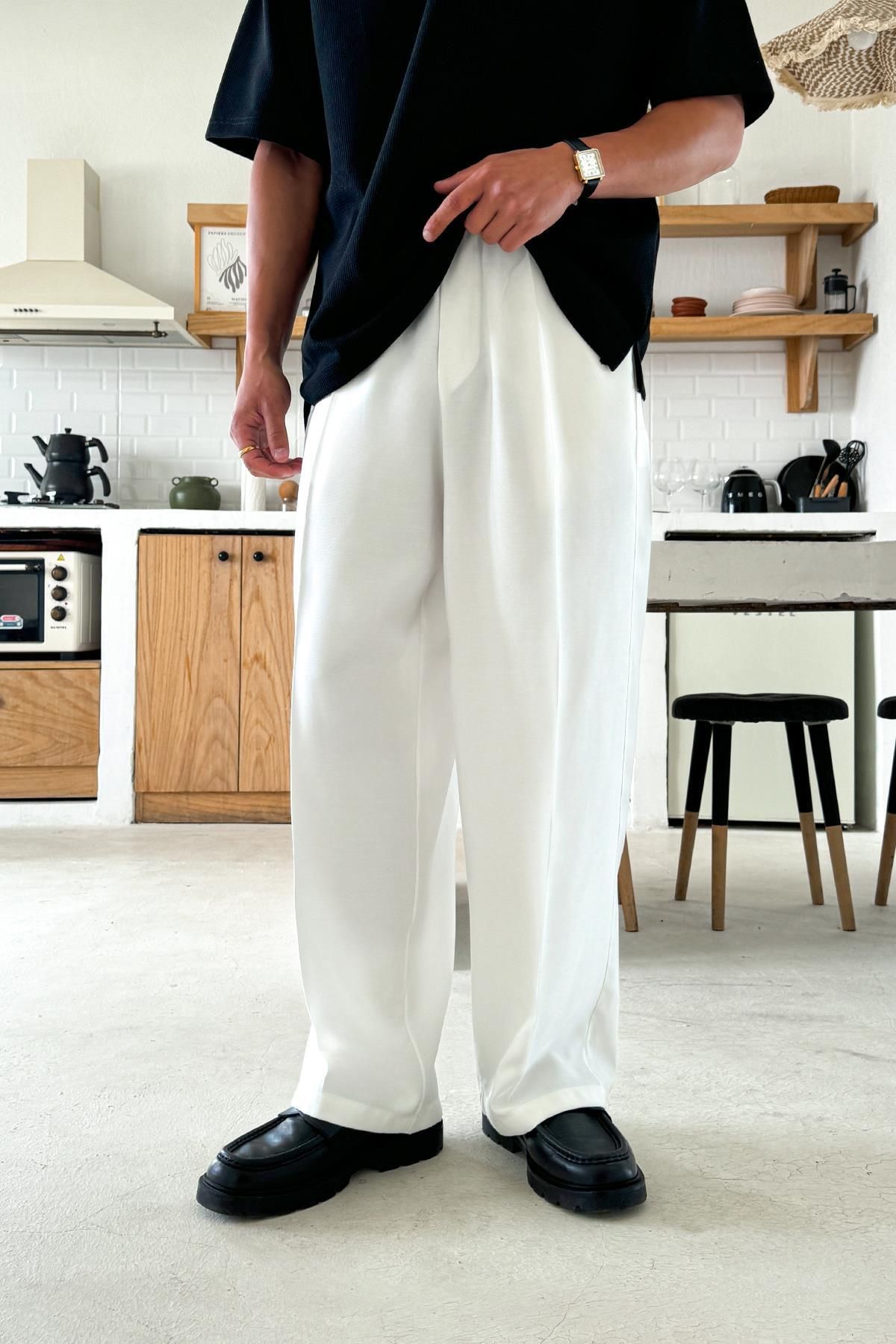 Flaw Wear Beyaz Rahat Kesim Bel Lastikli Baggy Pantolon