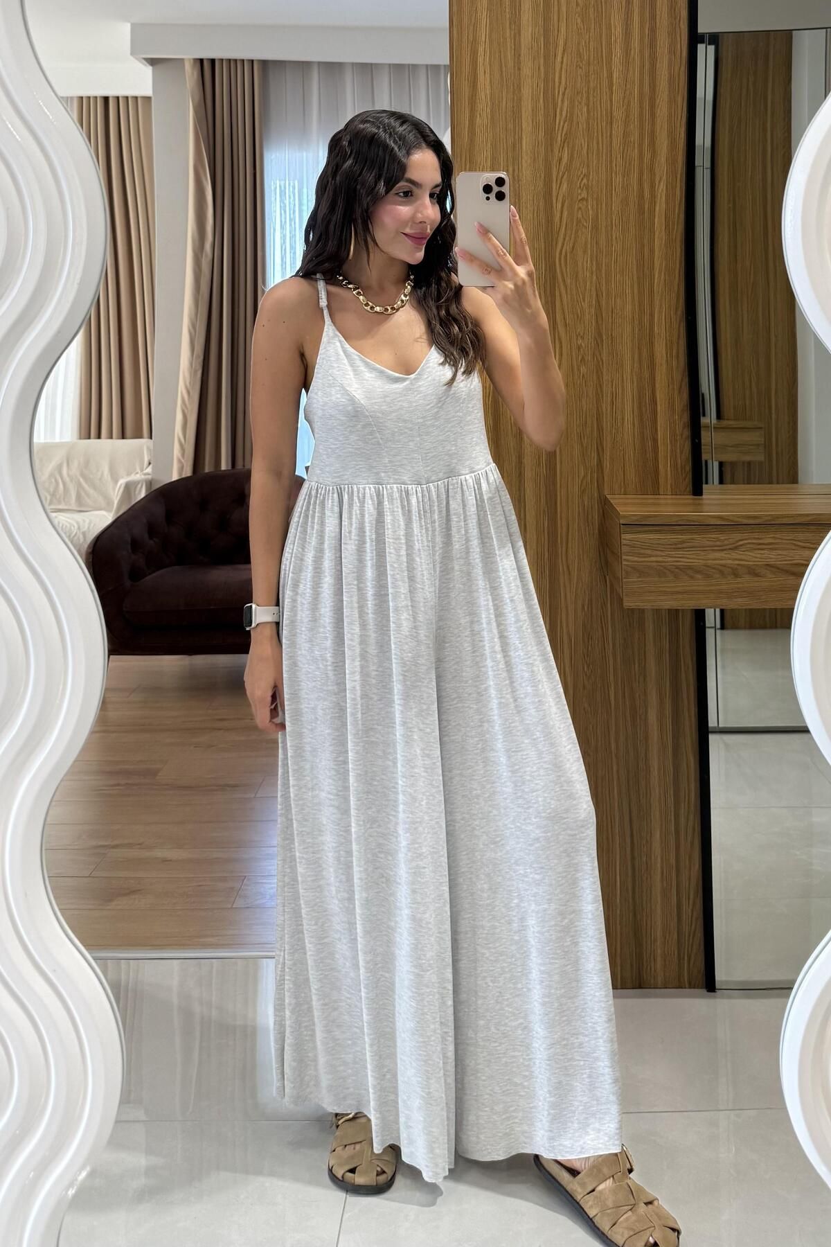 Gizem Ecemiş Naelis Gri Arkası Çapraz Modal Tulum
