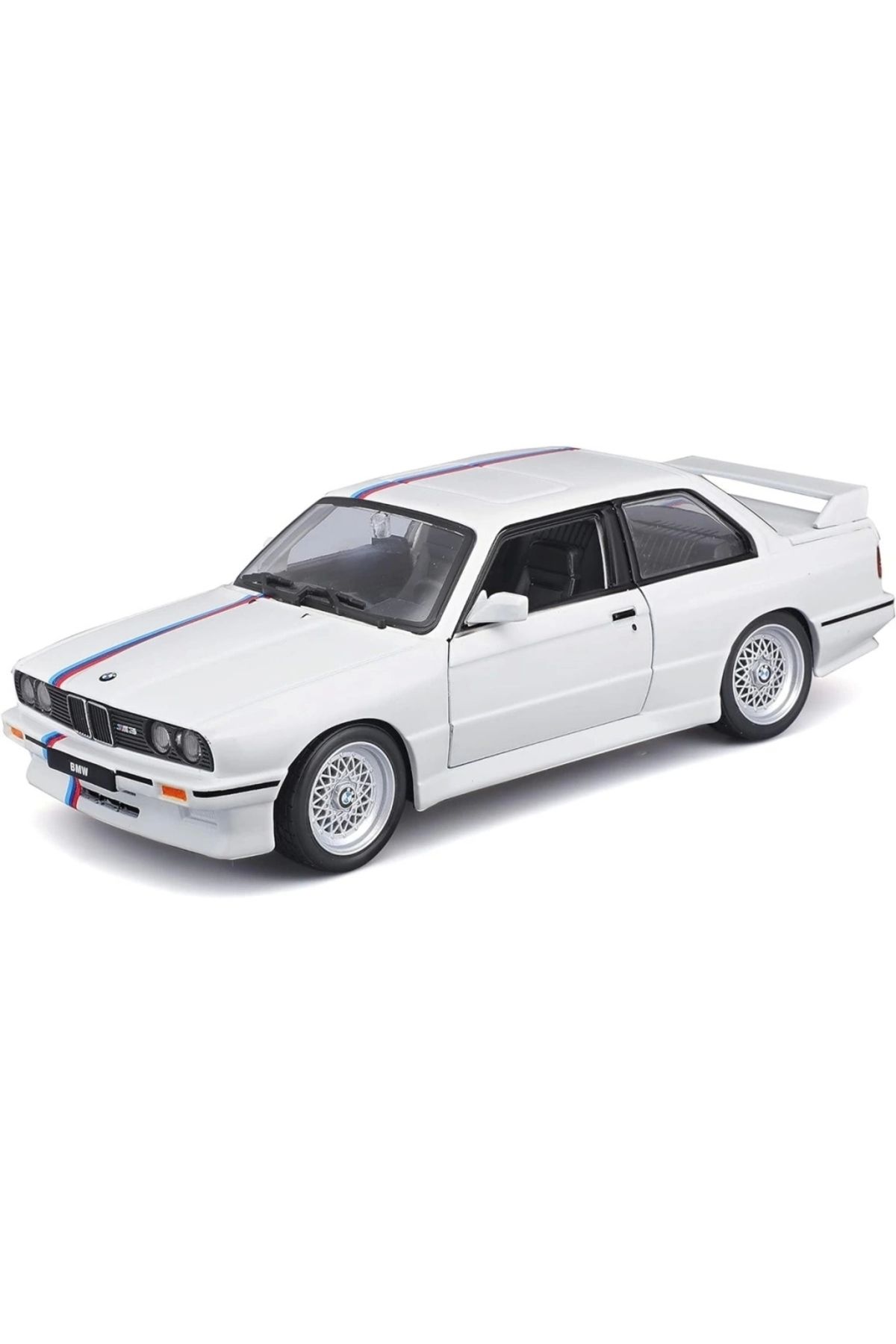 OurStyles Bburago 1:24 BMW M3 1988 Model Araba