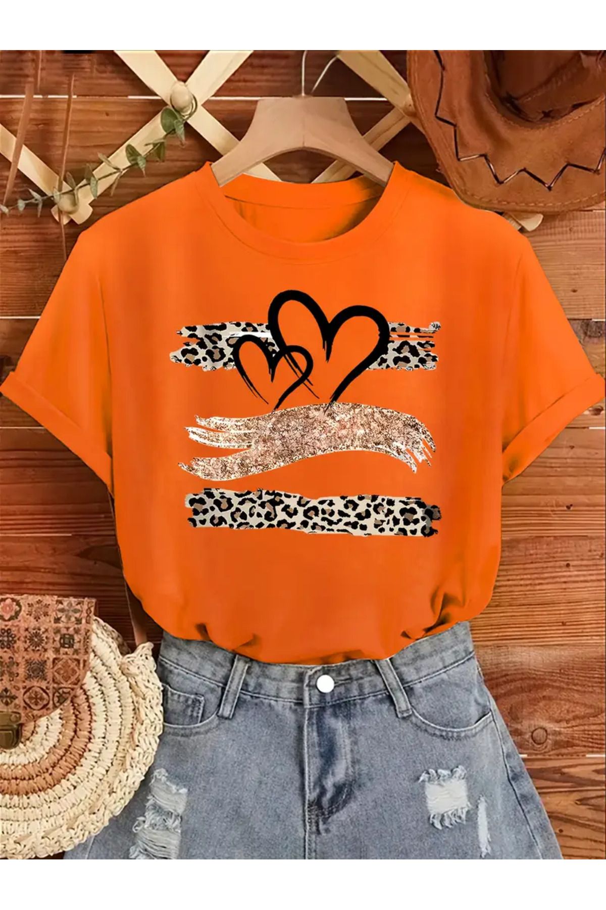 Boi Leopar Desen Baskılı Kadın Pamuk T-shirt