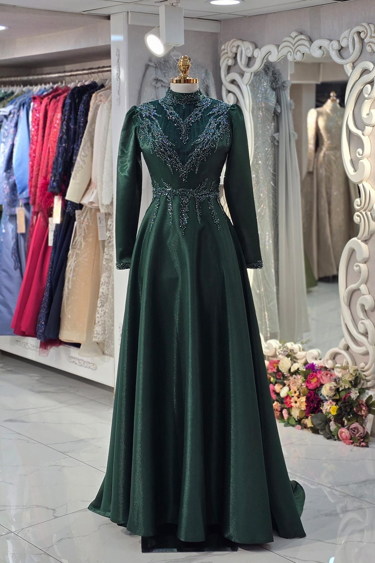 Yonca Moda Evi Zümrüt Özel Tasarım Abiye 7969