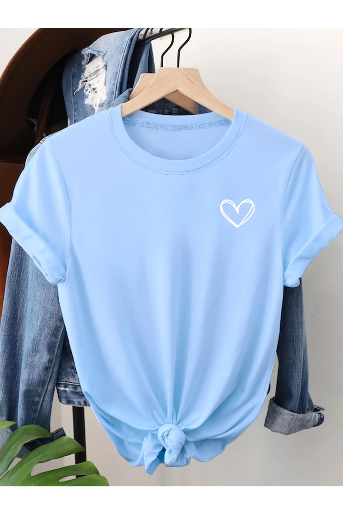 Boi Kalp Minimal Baskılı Kadın Pamuk T-shirt