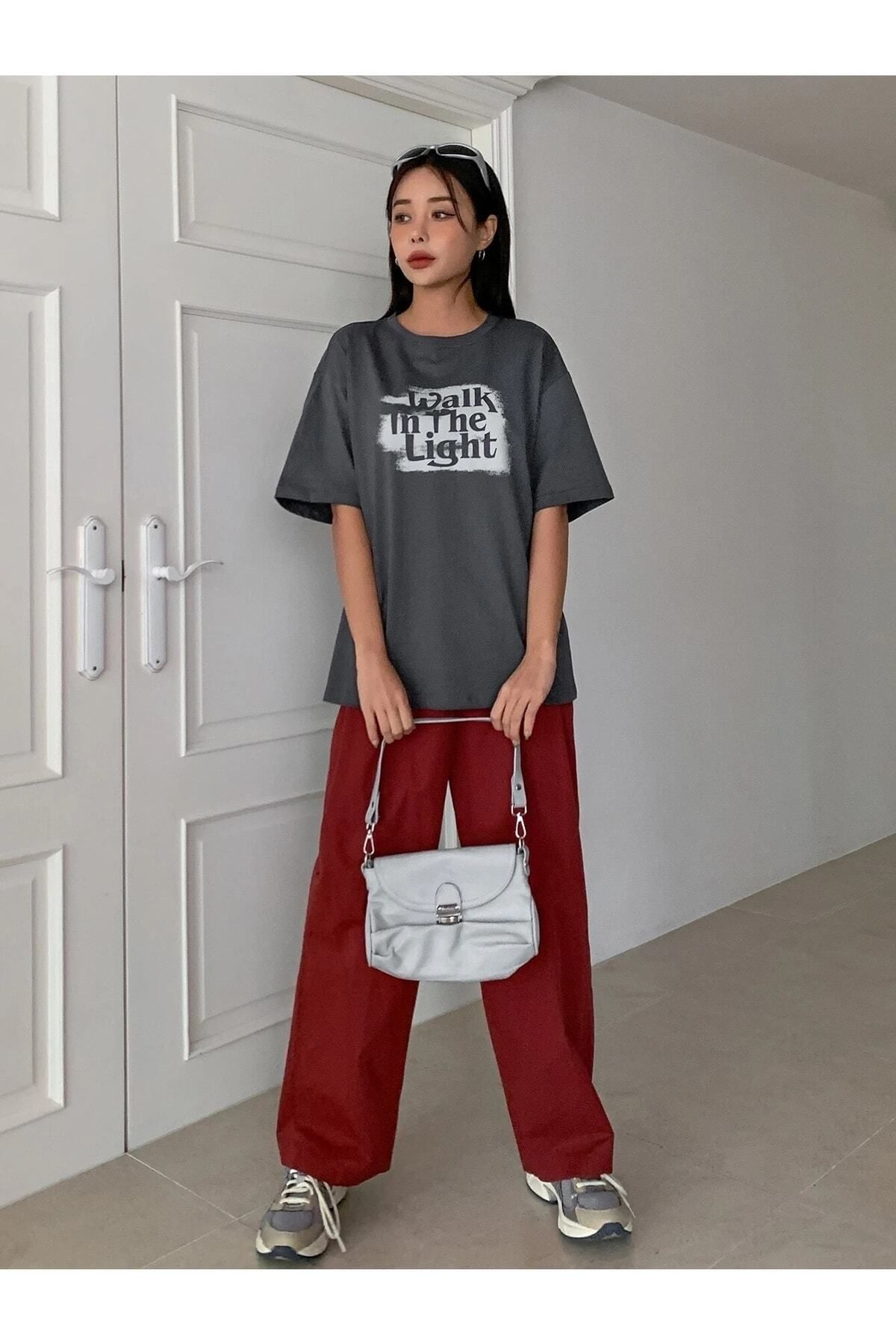 Hunors Sportswear & Company Kadın / Kız Füme Walk In The Light Baskılı Oversize T-shirt