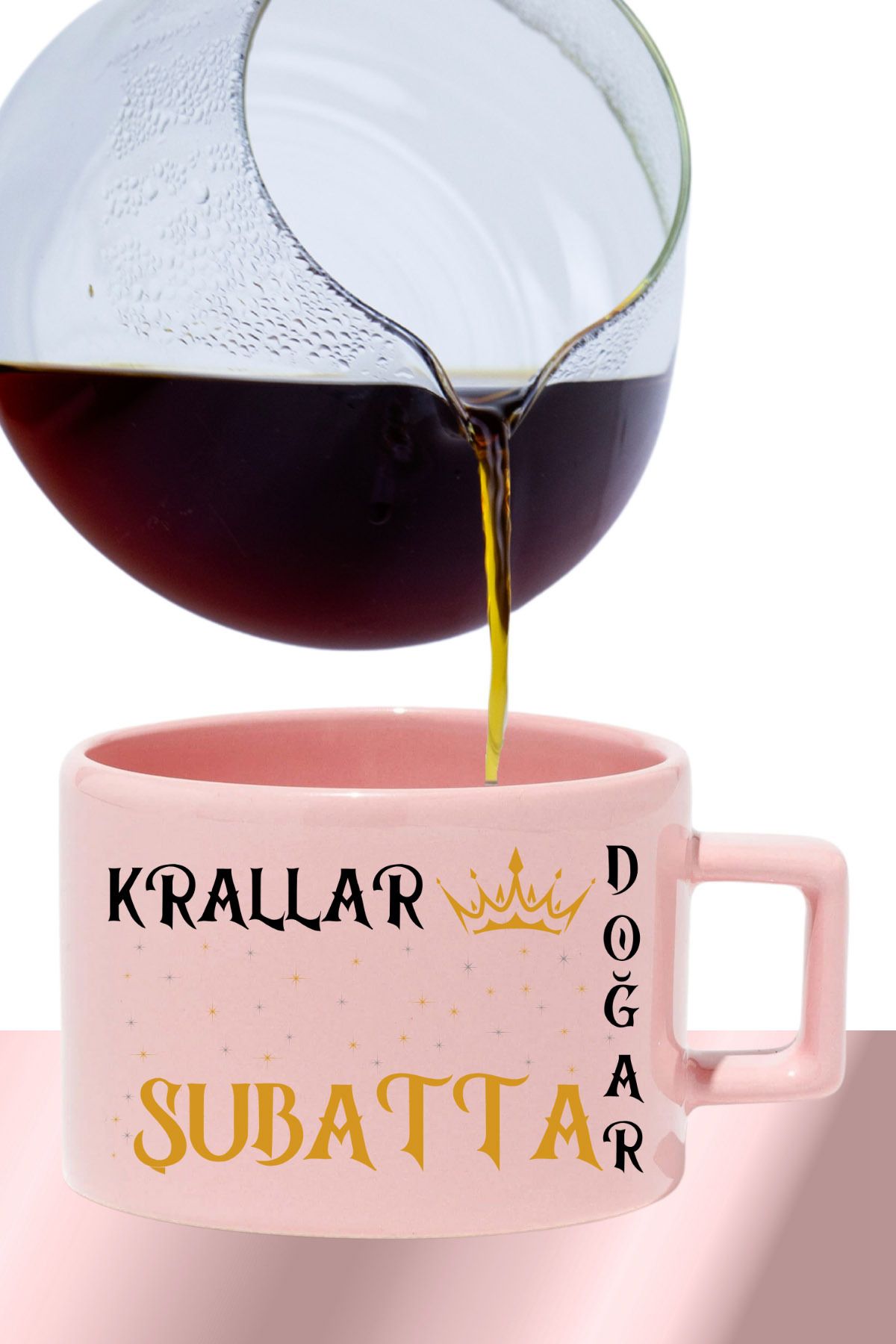 qoeuyl boutique Kraliçeler Bu Ayda Doğar-Taç Baskılı Eş Anne Arkadaş Hediyelik Dikdörtgen Kulplu Pastel Pembe Fincan