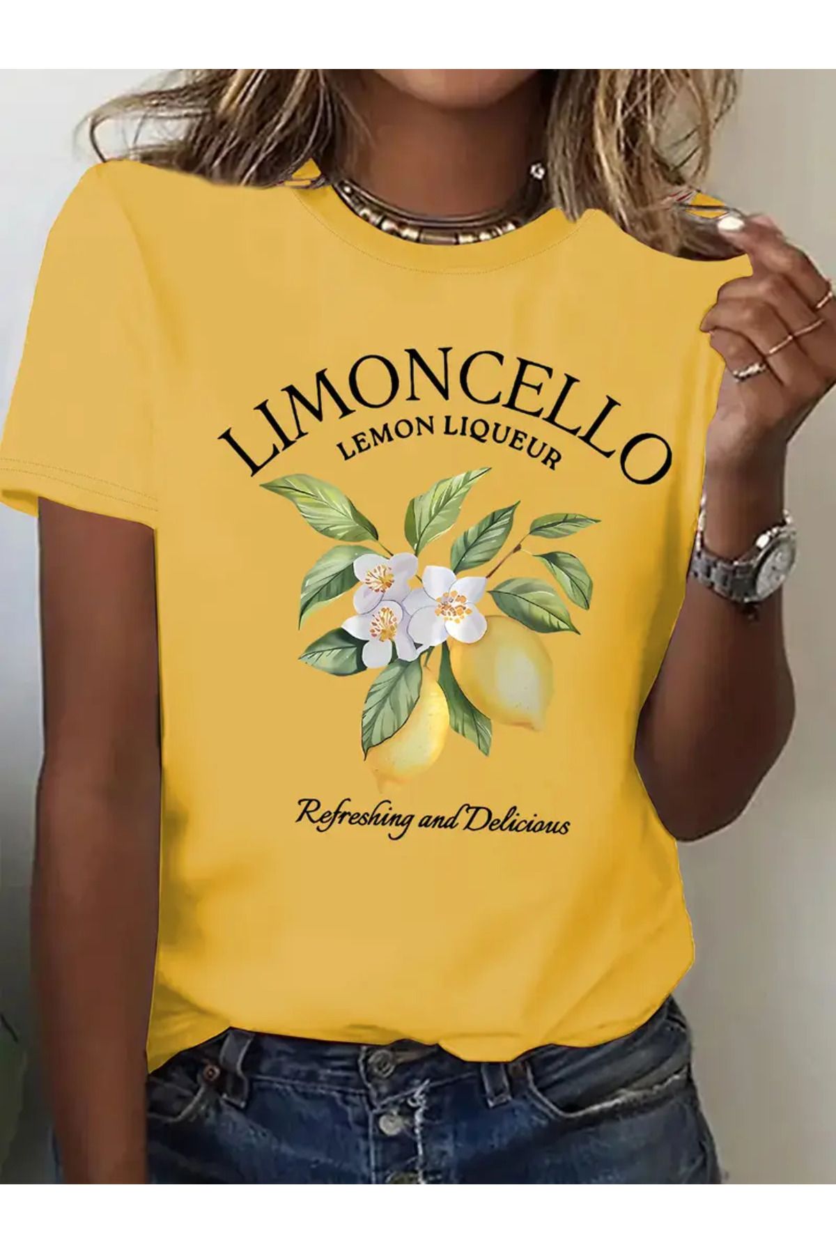 Hunors Sportswear & Company Limoncello Liqueur Baskılı Kadın T-shirt