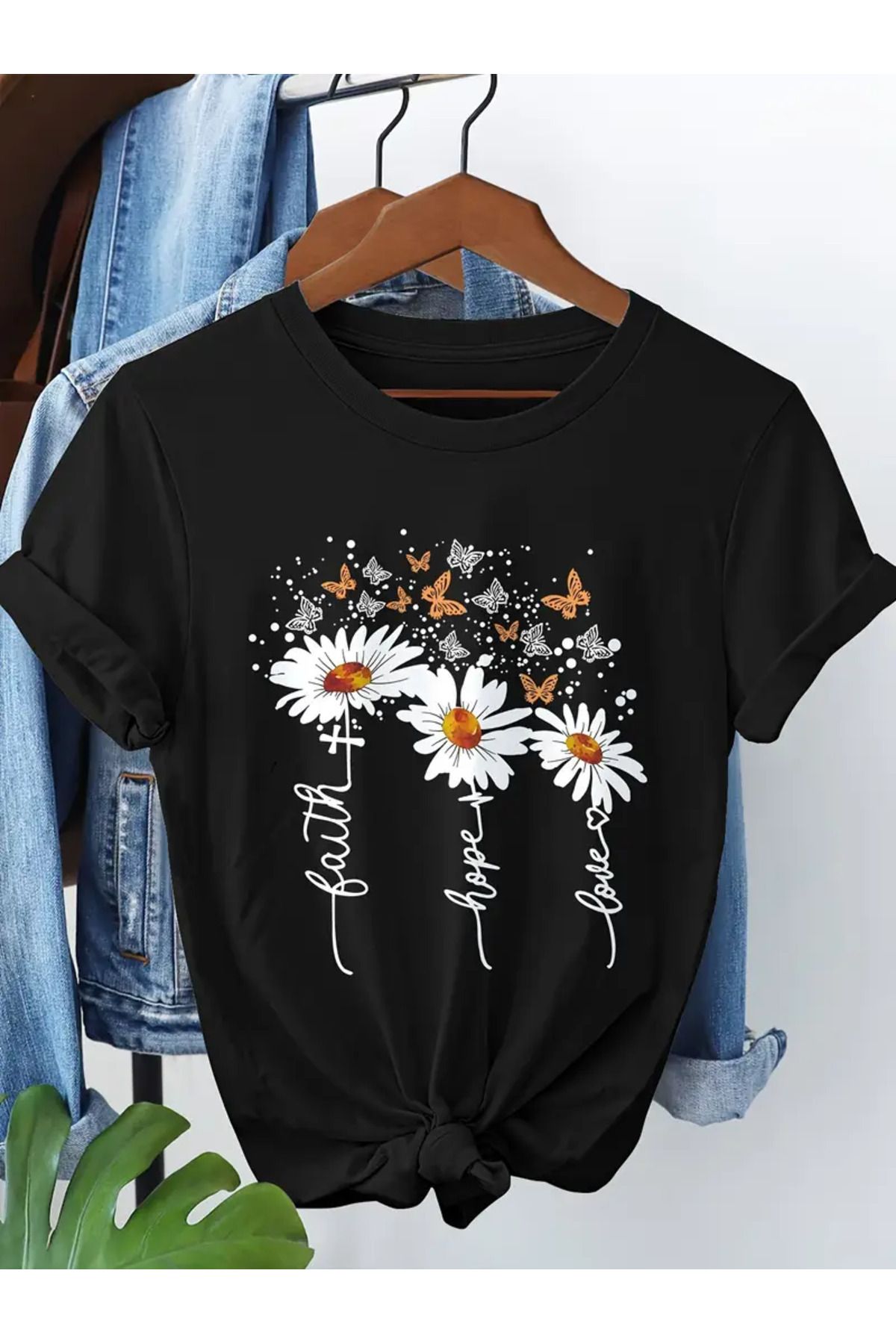 Boi Faith Papatya Kelebek Baskılı Kadın Haki yeşili T-shirt