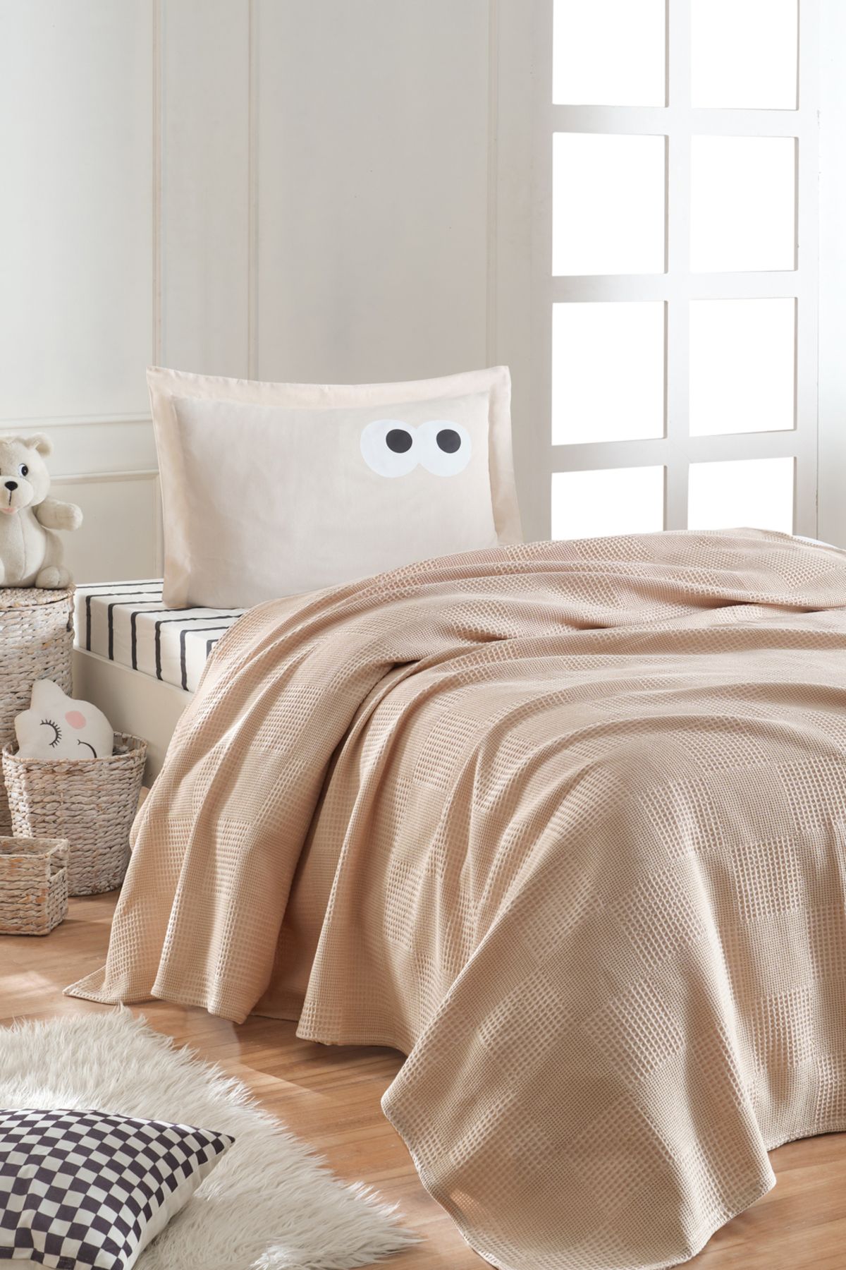 Eponj Home Lastikli Çarşaflı Pike Takımı Tek Kişilik %100 Pamuk 3 Parça Funny Desenli Bej – Weave Serisi