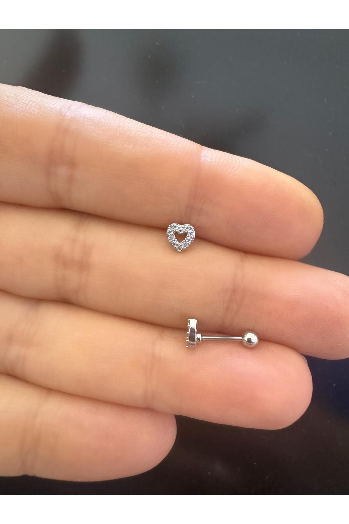 Arescollection 1 adet zirkon taşlı minimal kalp tragus helix lobe uyumlu piercing küpe