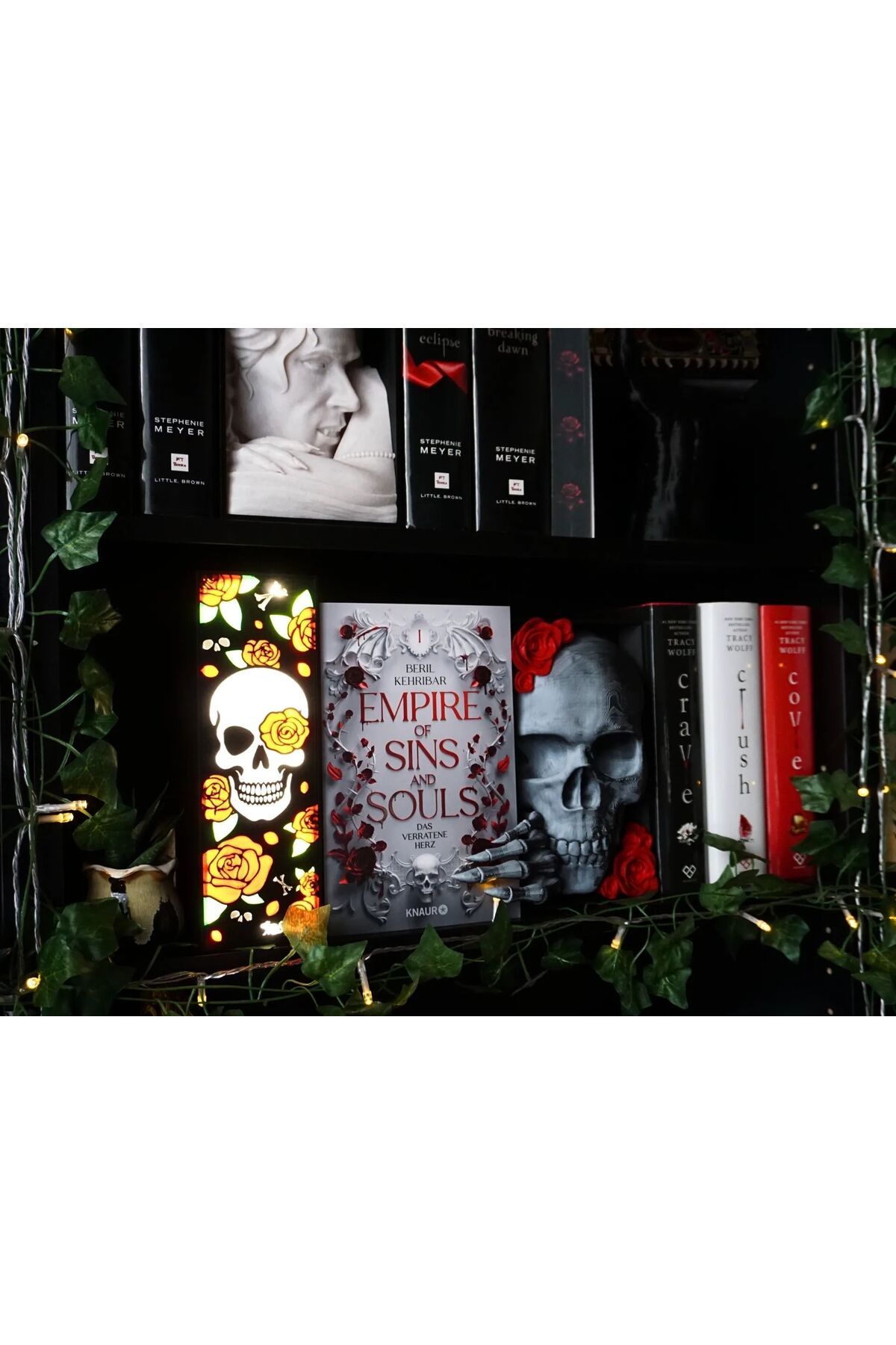 Lion 3D Teknoloji Kafatası Kitap tutucu / Skull Book nook