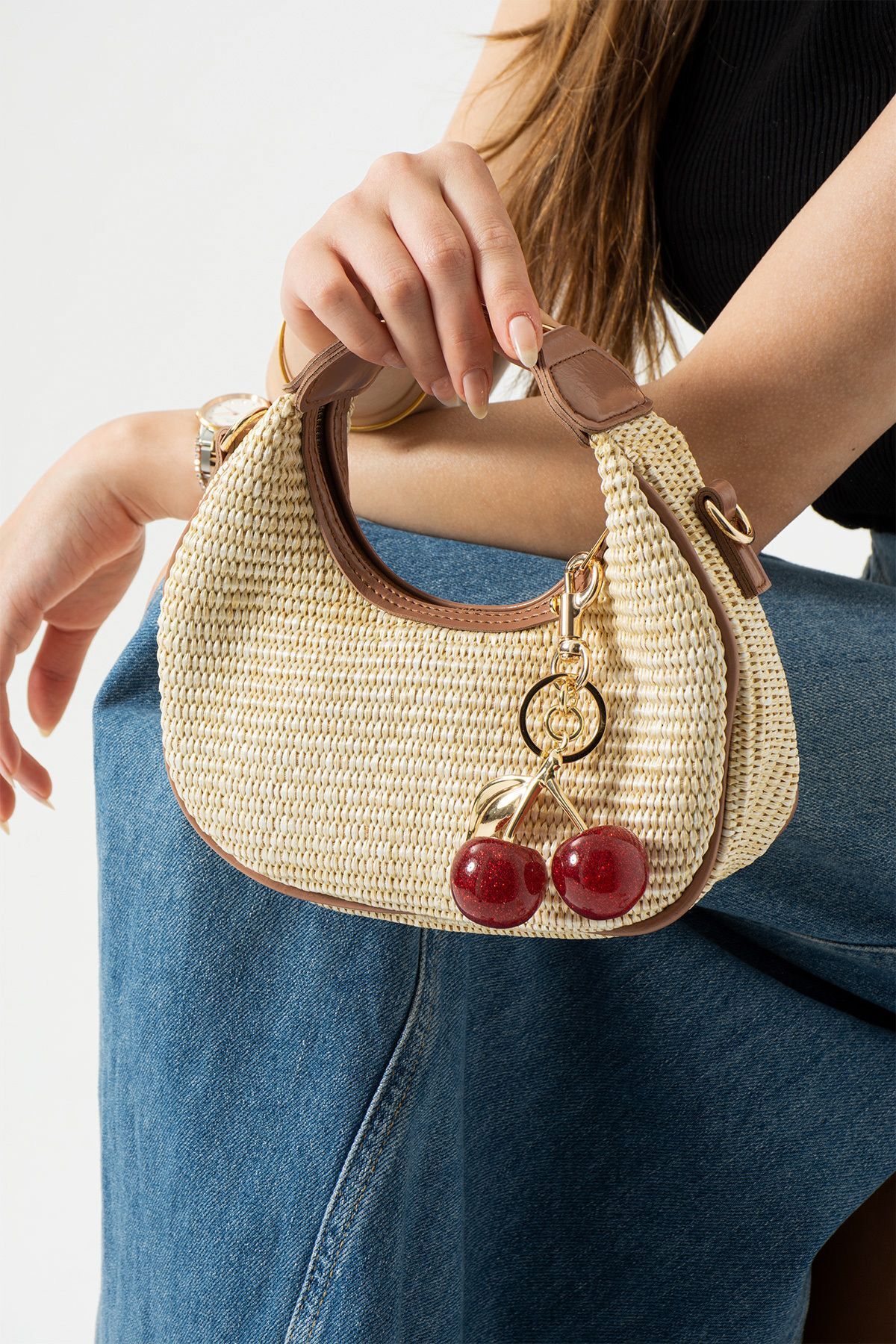 Assia Atelier Charm Hediyeli Kiraz Aksesuarlı Hasır Dokulu Yazlık Kadın Çanta (Omuz & Askılı)