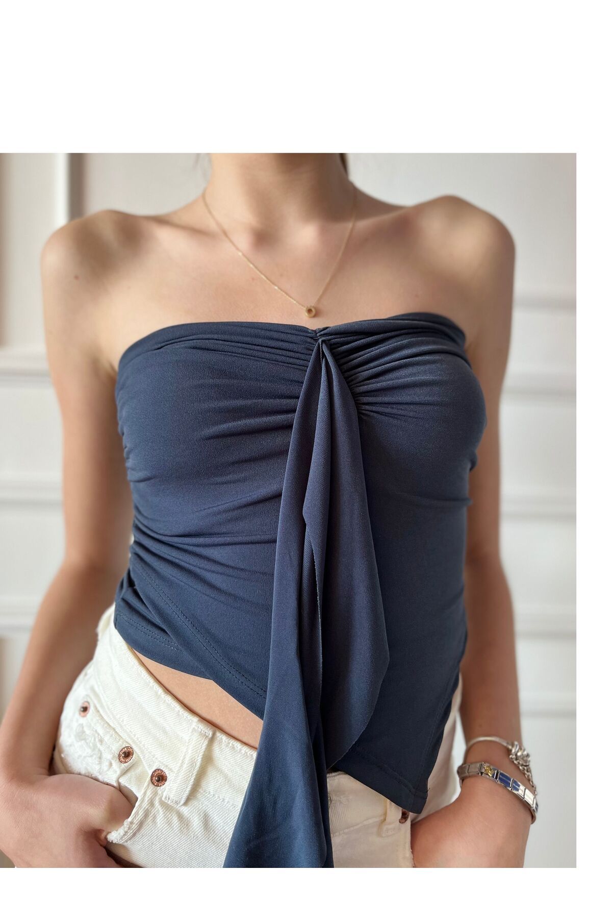 Butik Straplez Volan Detaylı Siyah Crop