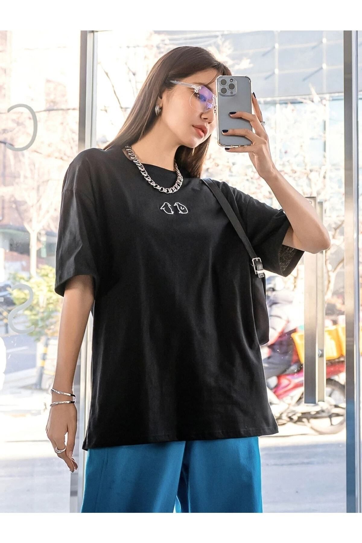 Boi Minik 2 Penguen Baskılı Oversize T-shirt Salaş Boyfirend