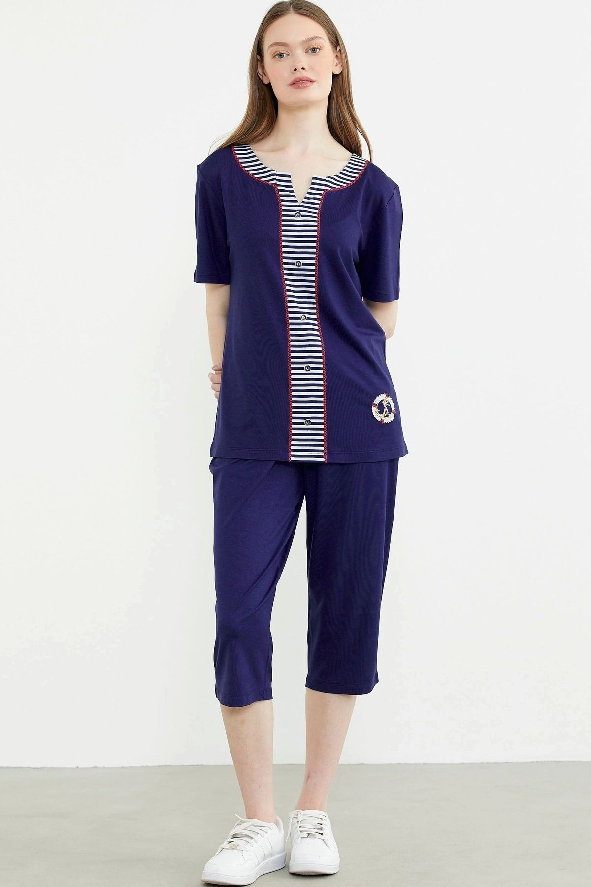 buHillco Sementa Lacivert Çizgi Detaylı Kapri Penye Kadın Pijama Takım