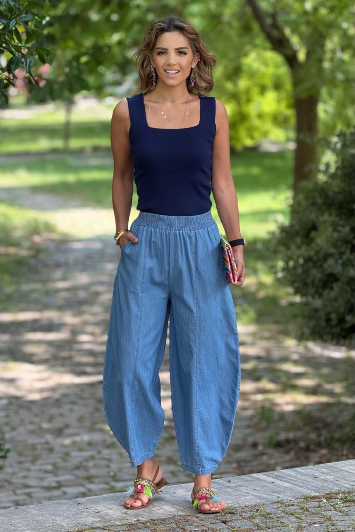 Nevin Kaya Moda Mavi Havuç Kesim Yazlık İnce Denim Pantolon