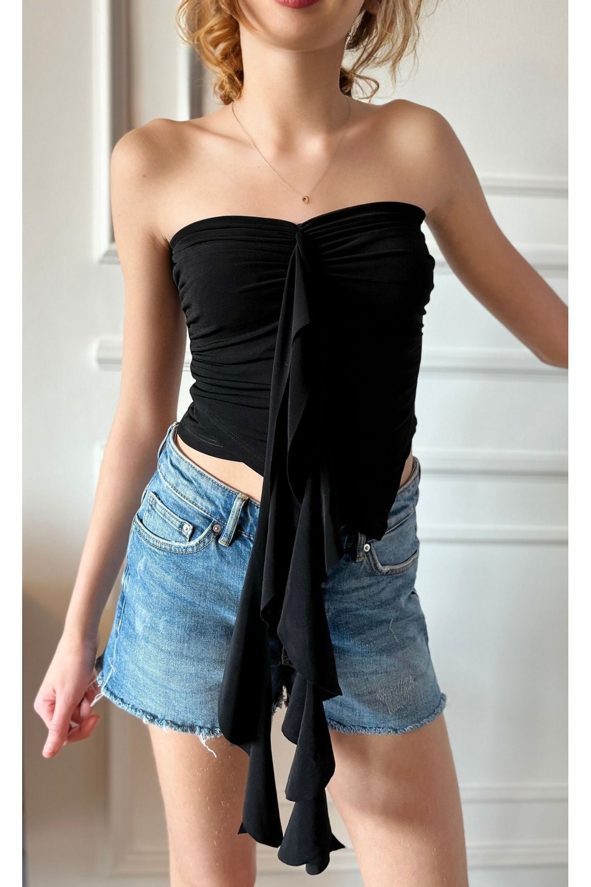 Butik Straplez Volan Detaylı Siyah Crop