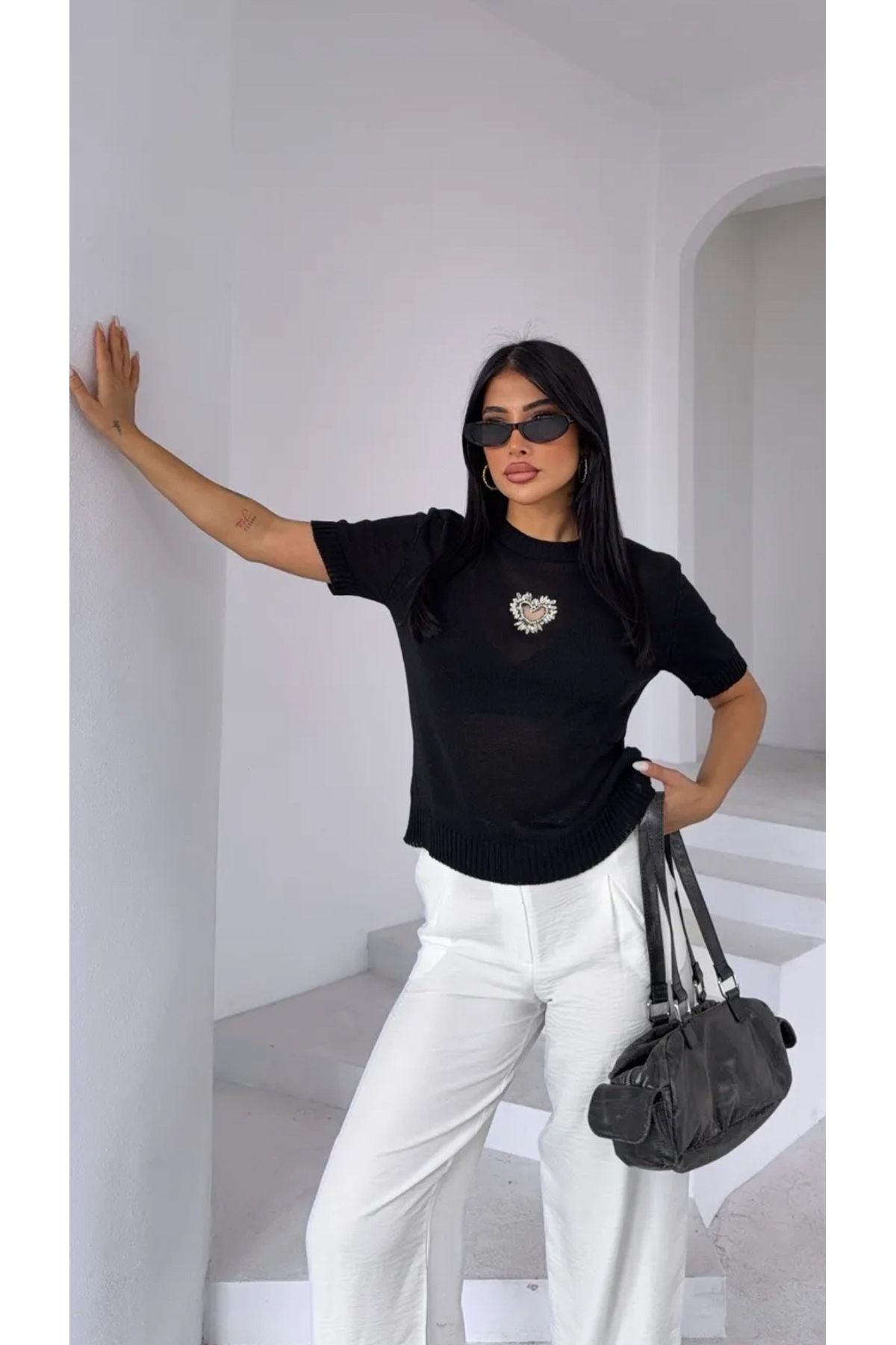 Noi Belis Taş İşleme Detaylı Bisiklet Yaka İnce Yazlık Bluz SS25BZ0011