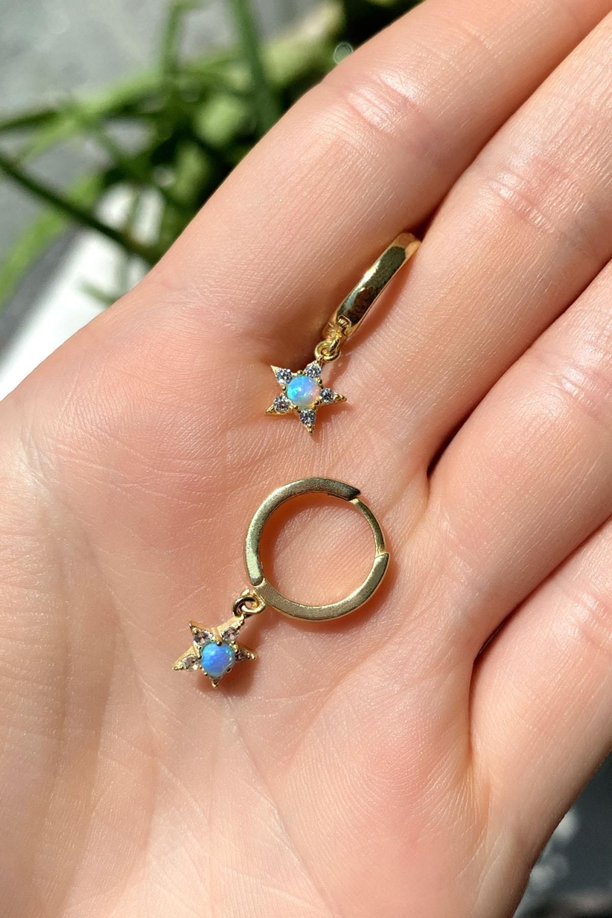 Spossy Silver Jewelry Opal Taşlı Yıldız Küpe