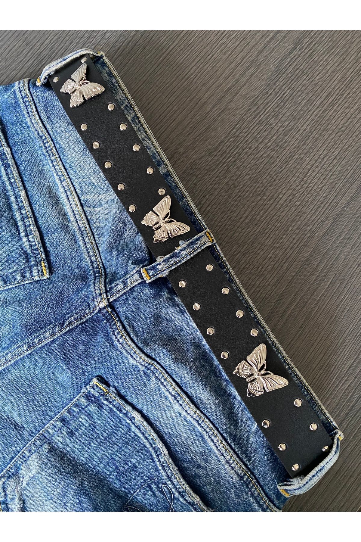 Aksabeltchokers 4.cm kelebek aksesuarlı kemer