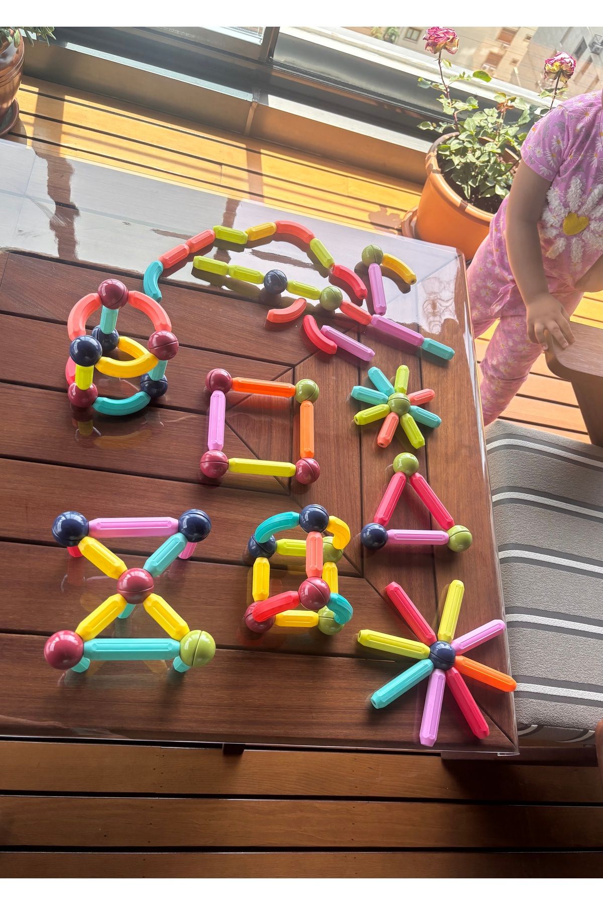 ToyznKidz Büyük Boy Manyetik Çubuk Yapı Taşları Seti 100 Parça