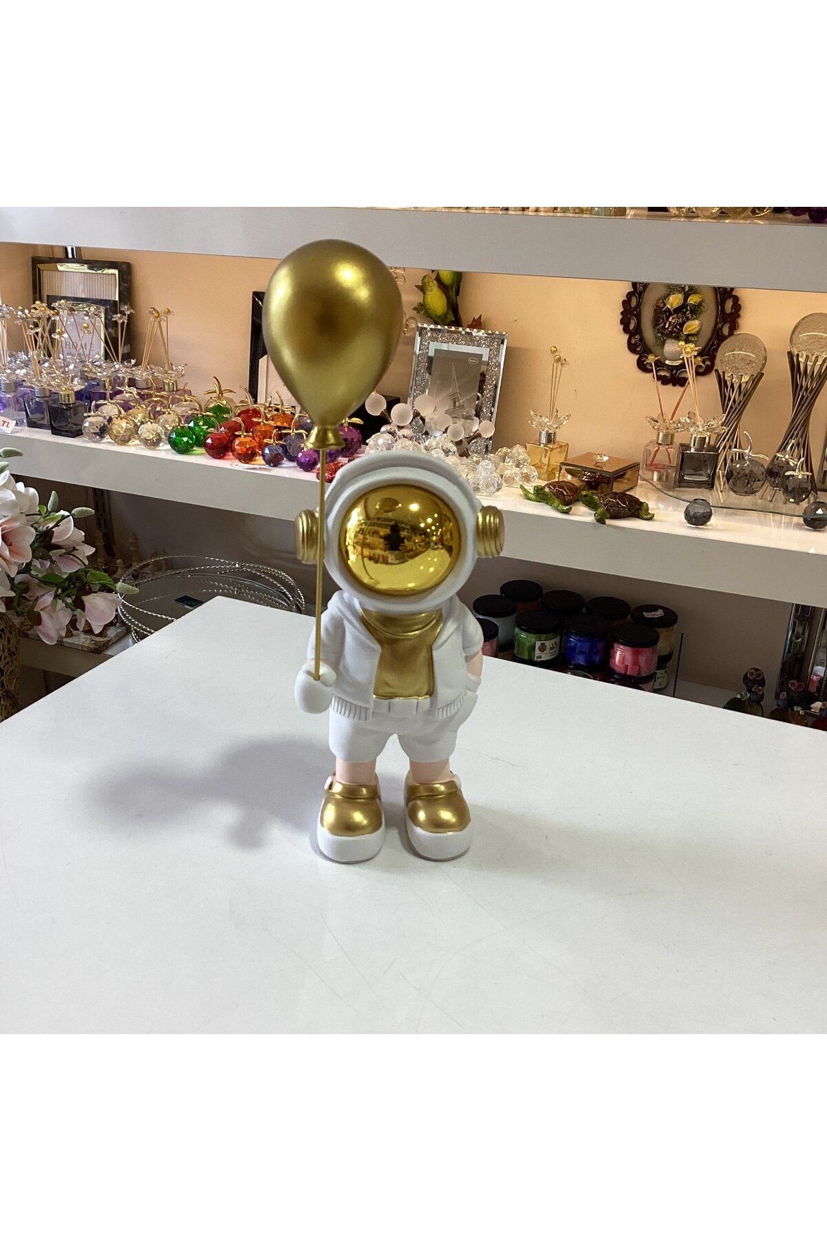 Gold home design Astronot Biblo Beyaz-Gold Renk