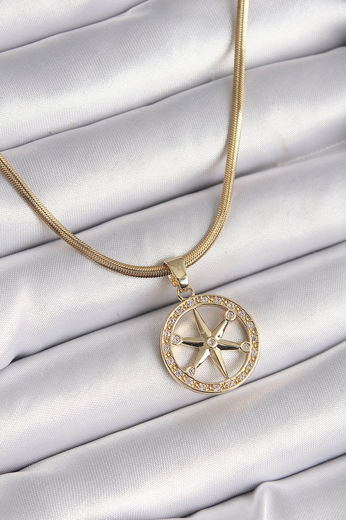 ÖYKÜ VE YİĞİT 316L Çelik Gold Renk İtalyan Zincir Zirkon Taşlı Kutup Yıldız Model Kadın Kolye - TJ-BKO9595