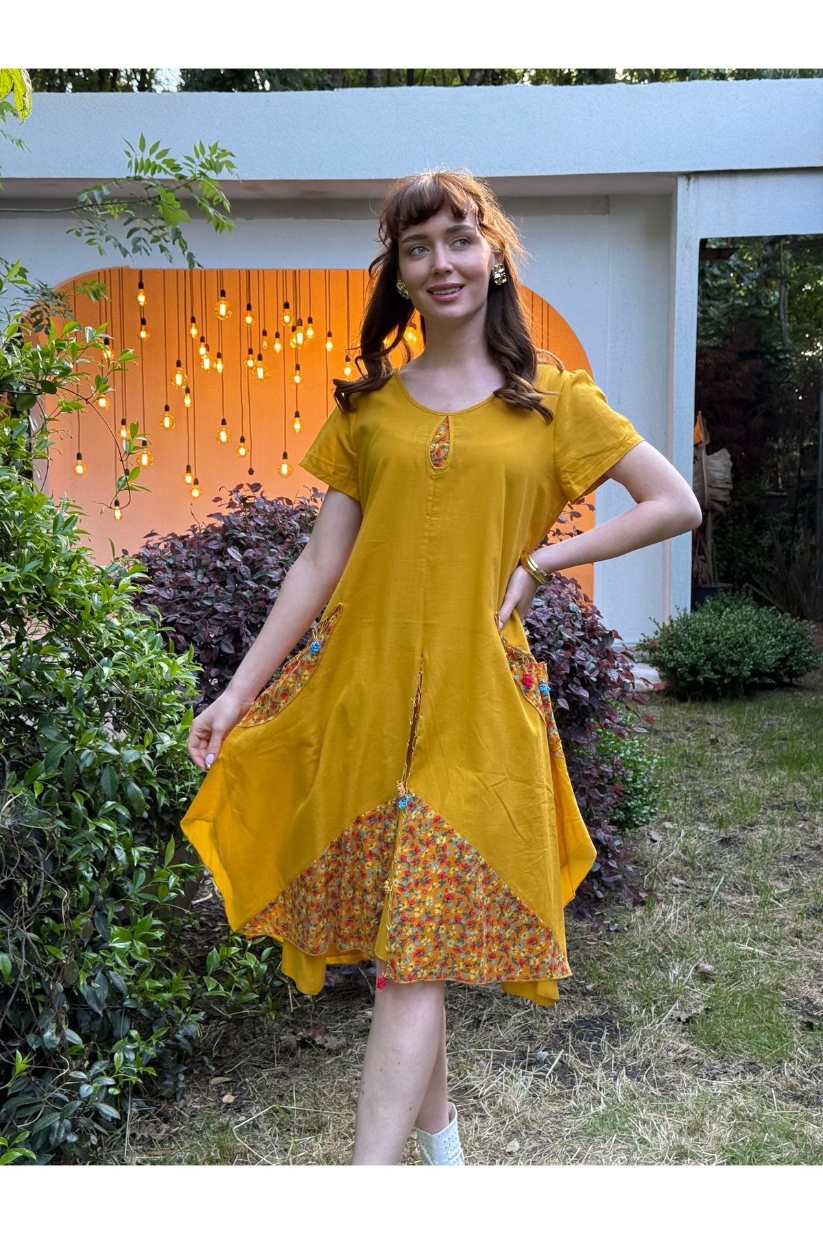 Butik Esra Kandemir YAZLIK PAMUKLU KUMAŞ ASTARLI OYA İŞLEMELİ ELBİSE