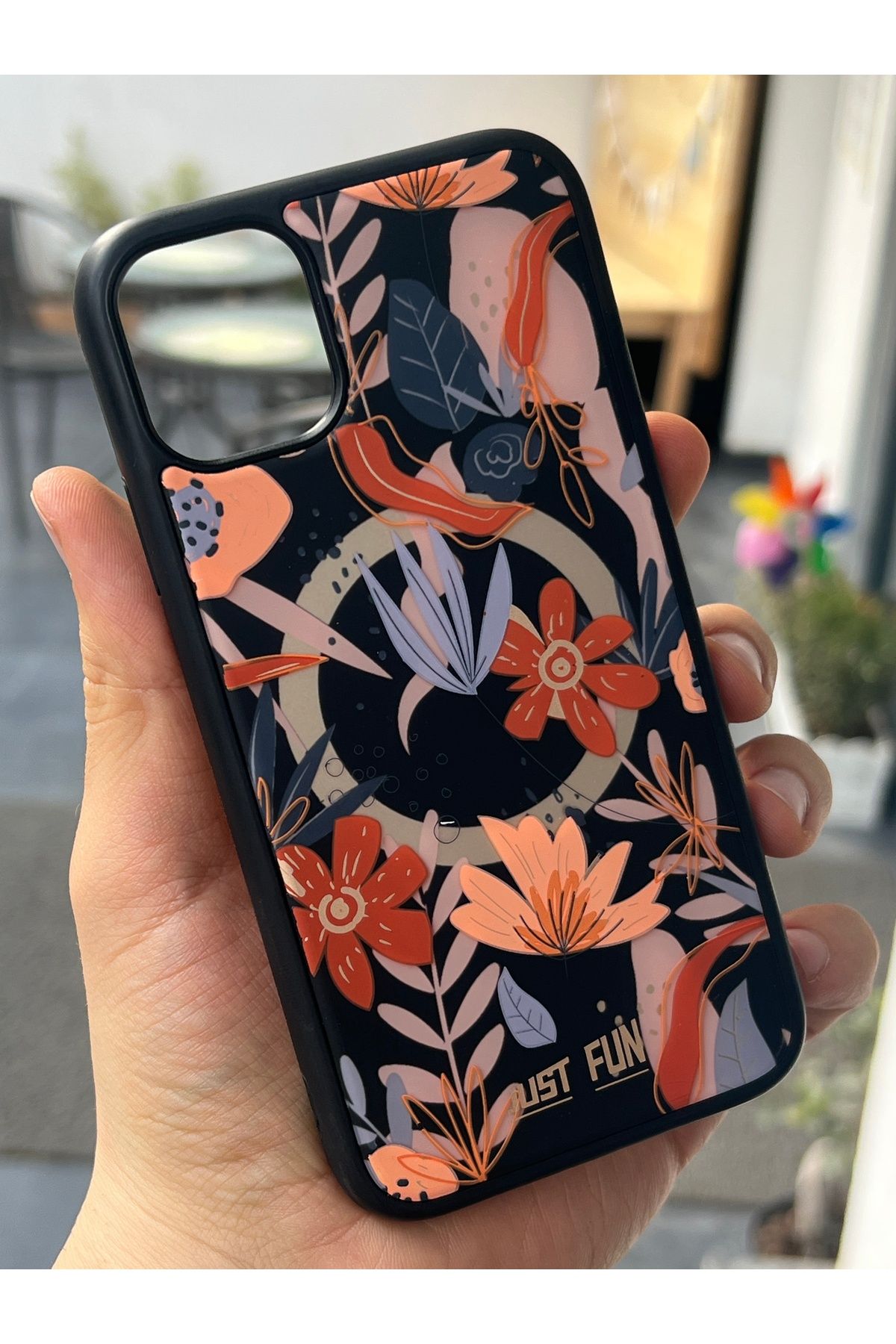 EDELFU Premium iPhone 11 MagSafe Uyumlu Çiçek Desenli Mat Kılıf Renkli ve Zarif Koruma