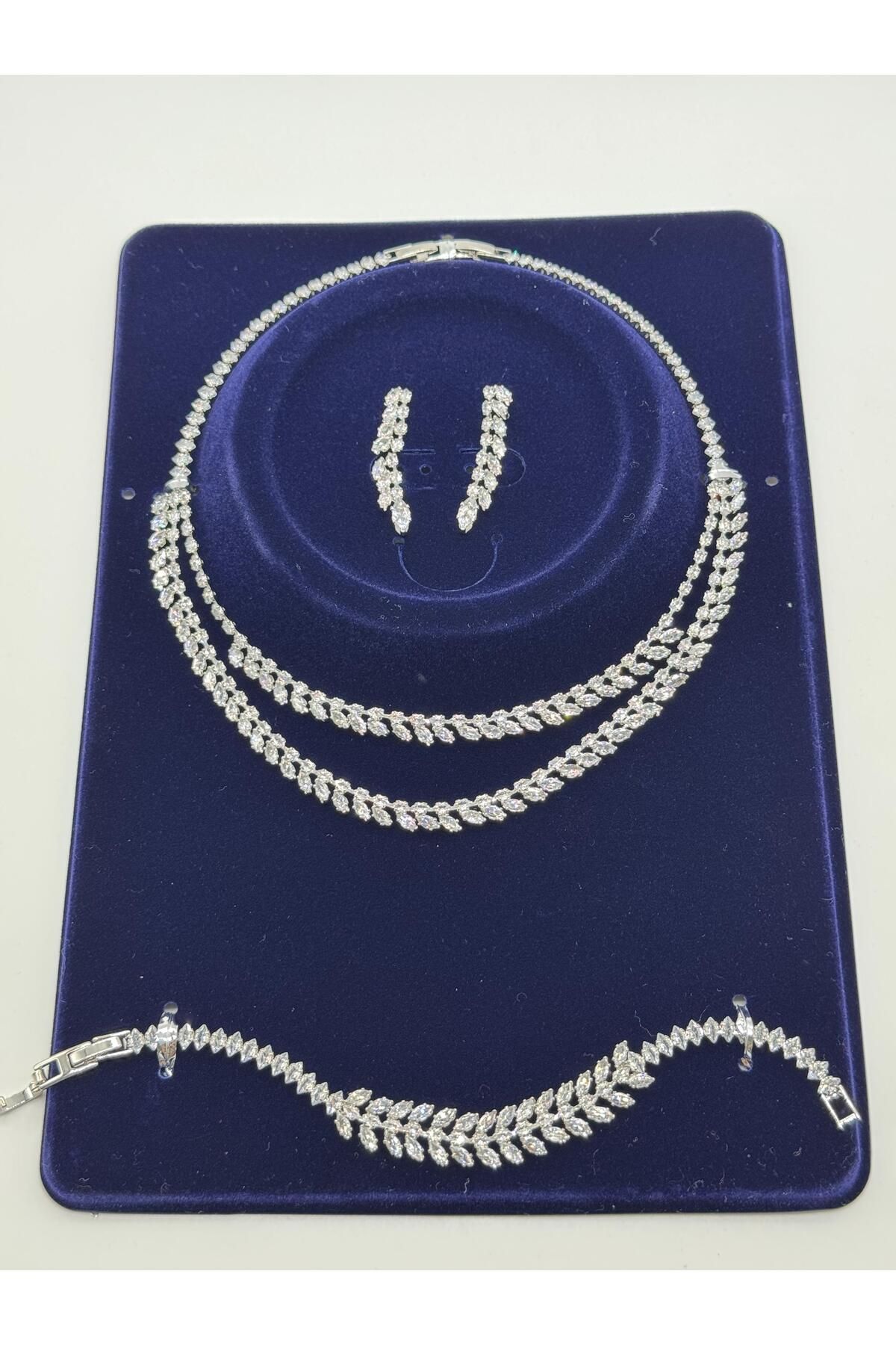 MODA KADIN ÇELİK PIRLANTA SET TAKIMI