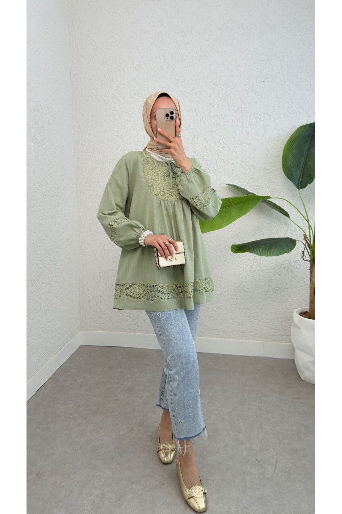 Castivo Fashion Dantel Detaylı Fırfırlı Salaş gömlek