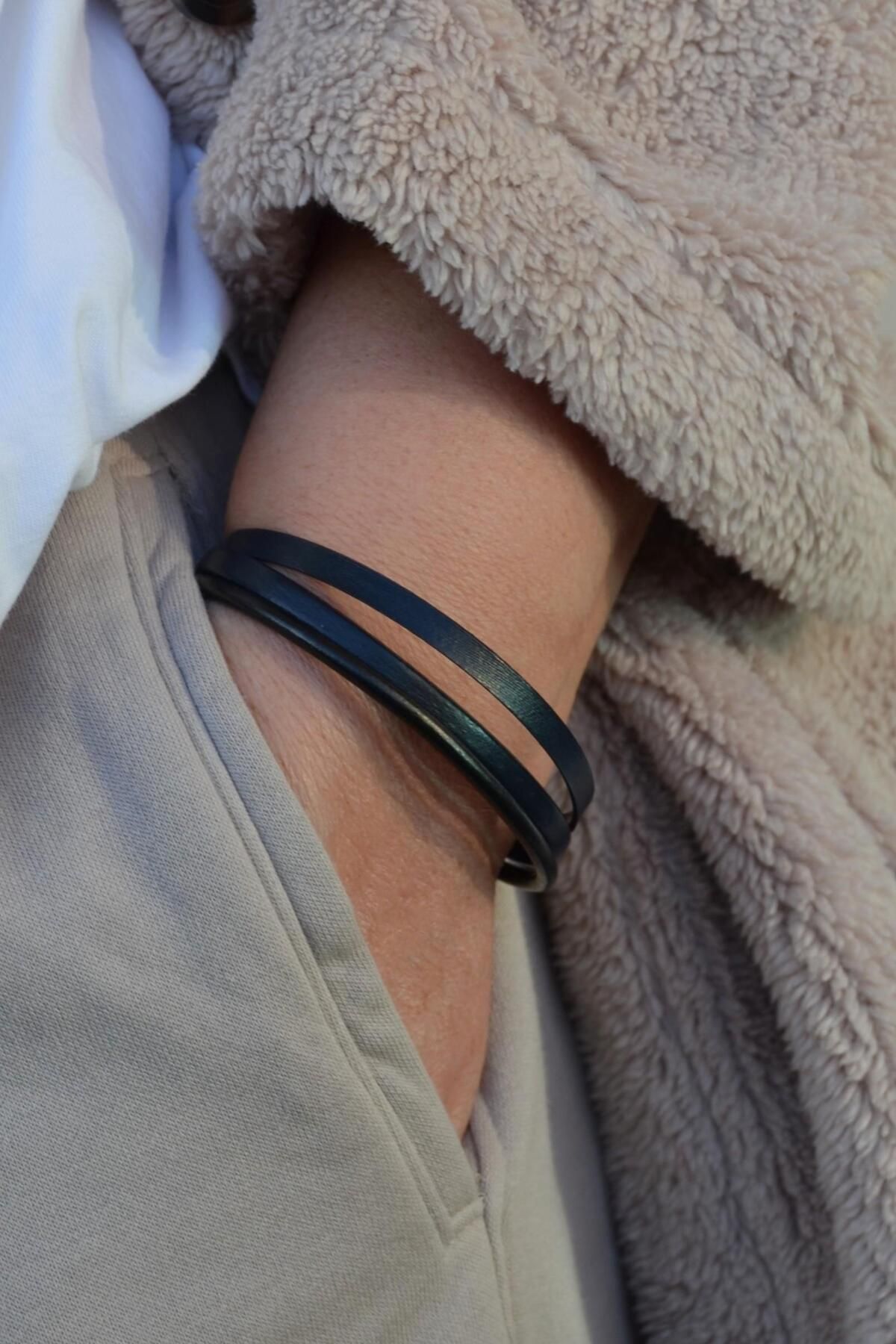Sacce Scarves&Accessories Üç Sıra Siyah Deri Erkek Bileklik