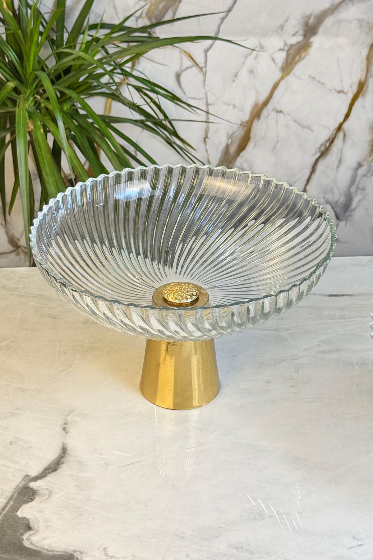 MAY HOME Gold Metal Ayaklı Cam Kase & Salata Meyve Sunumluğu Servisliği (YIKANABİLİR)