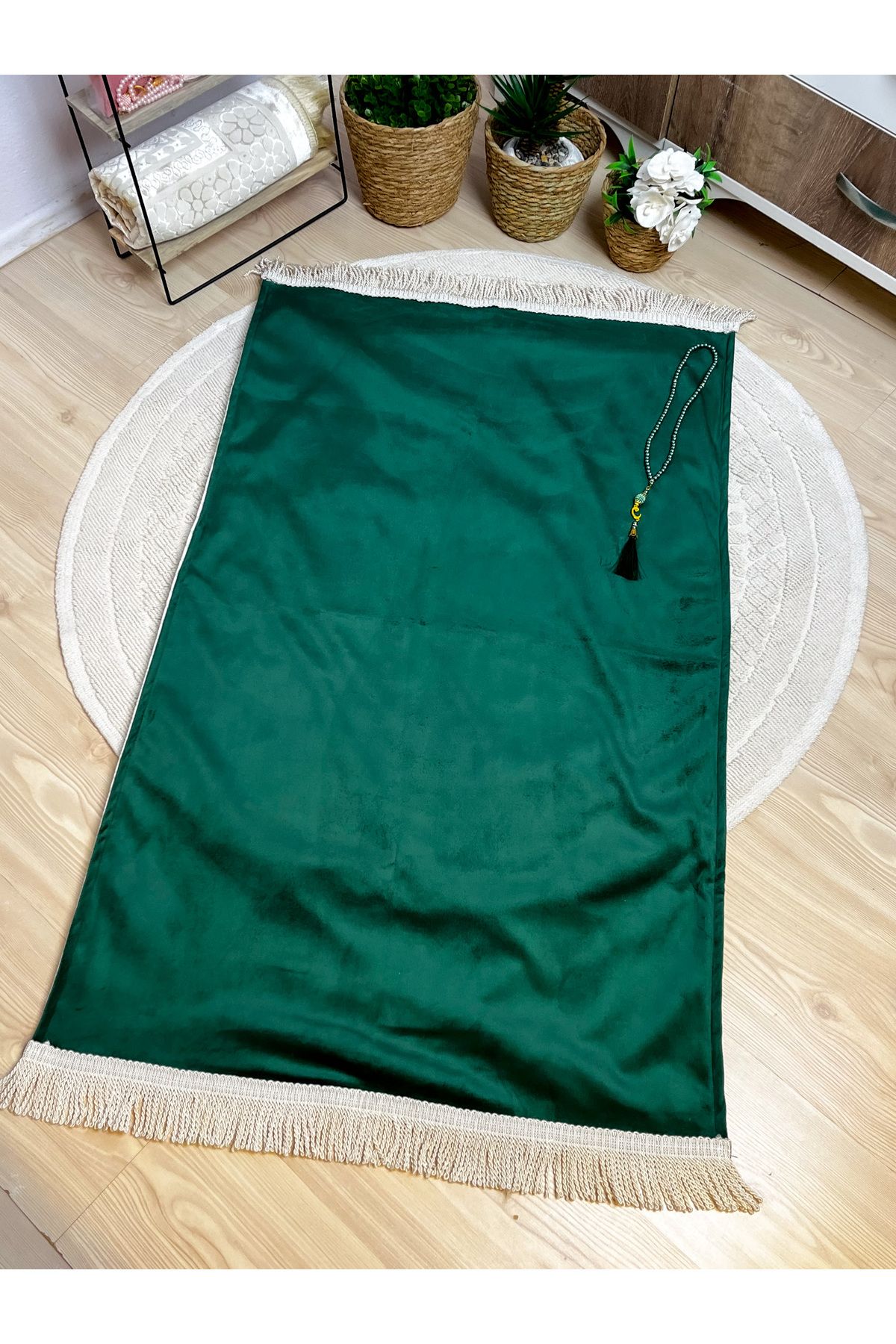 Mios Store Lüks Kalın Yumuşak Peluş Kaymaz Taban Özellikli Seccade Hediyelik Çeyizlik Bohçalık