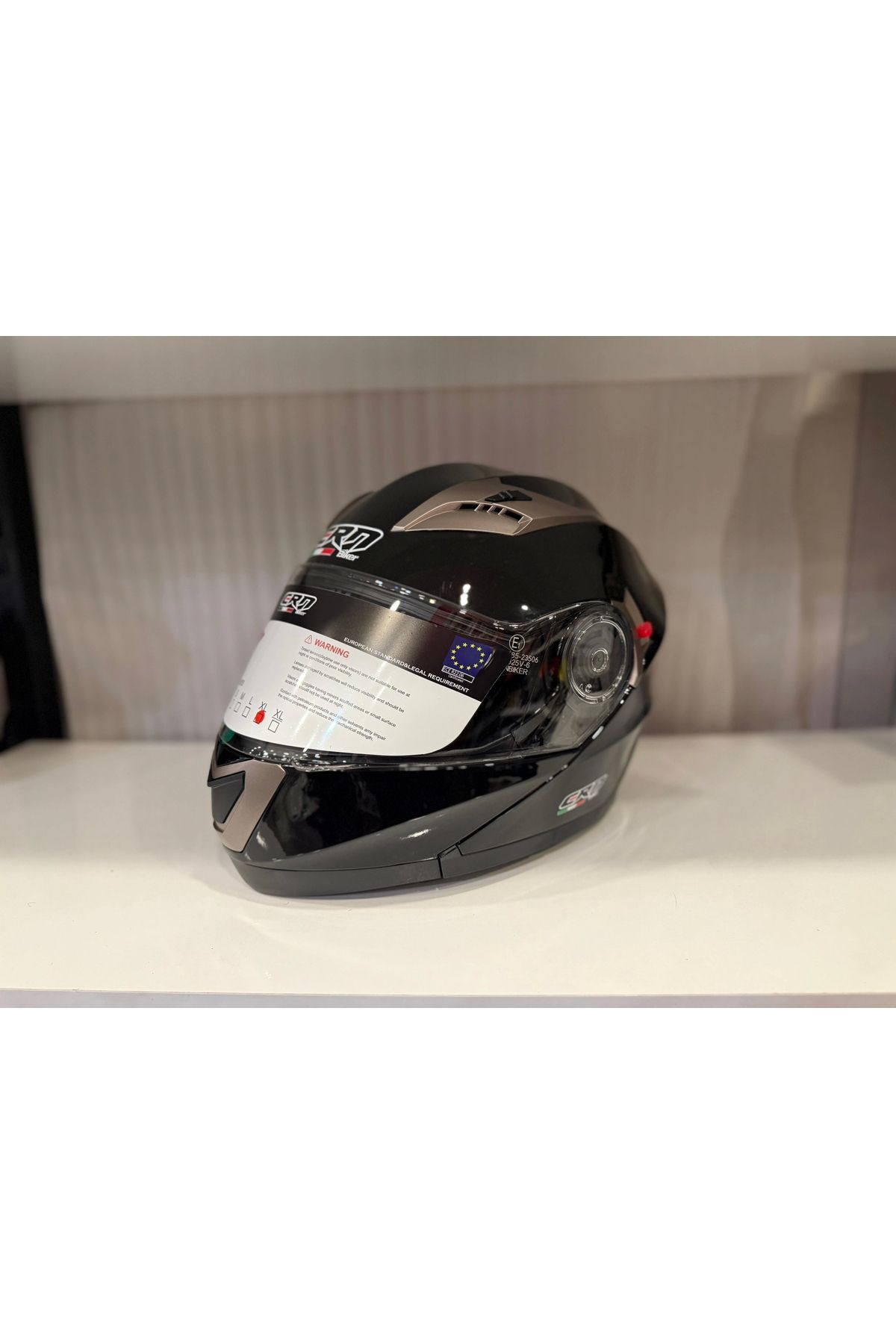 CRN KASK CRN 925 ÇENE AÇILIR PARLAK SİYAH