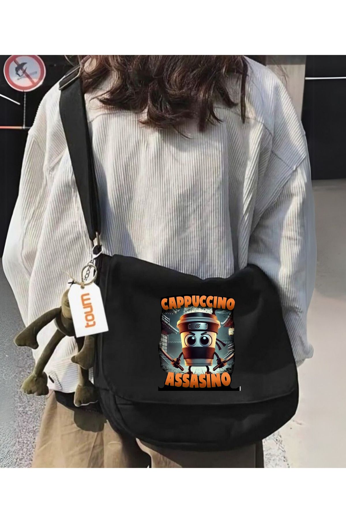 Toum Cappuccino Assassino Baskılı Unisex Postacı Çantası