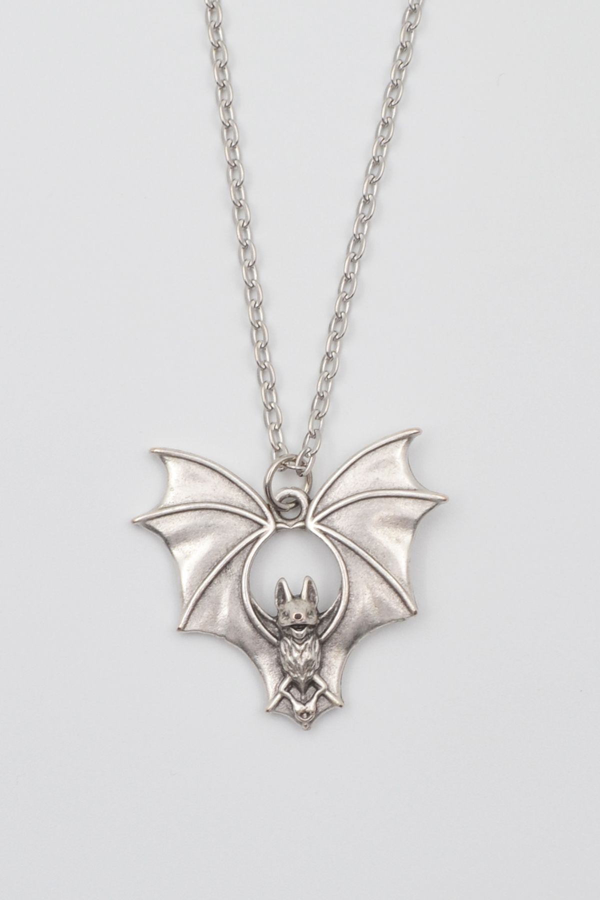 Defnems Accessories Gotik Yarasa Kolye - Düz Ezme İthal Zincirli Unisex Gümüş Kaplama Kolye - 60 cm