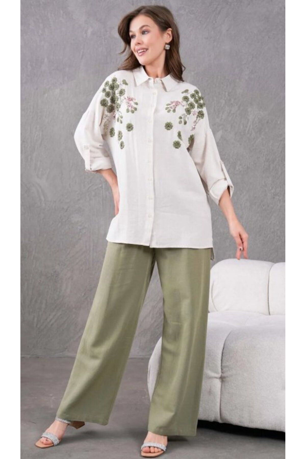 Fresh&Moda Kadın Nakış İşlemeli Keten Oversize Düğmeli Gömlek